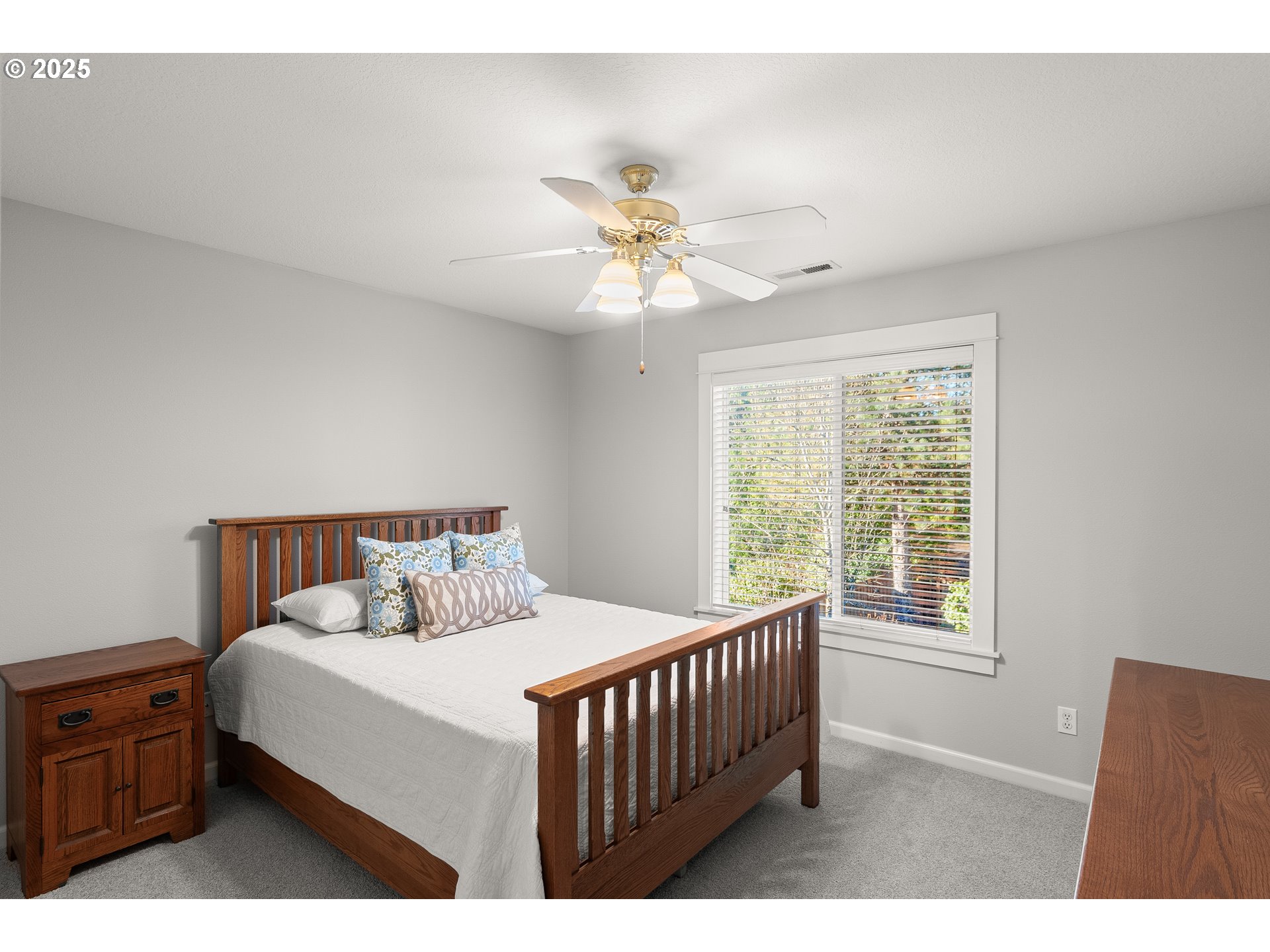 28249 SW WILLOW CREEK DR