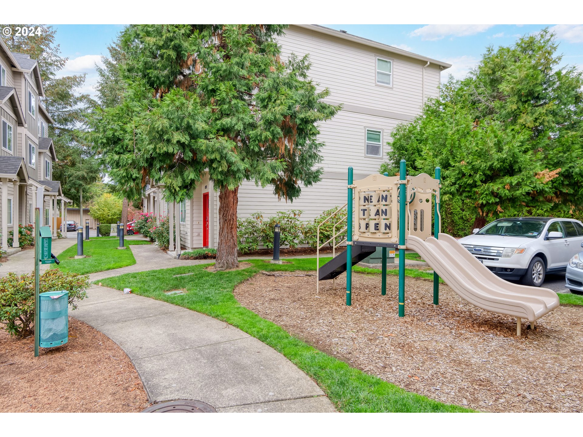 10345 SW RIDGEPATH LN