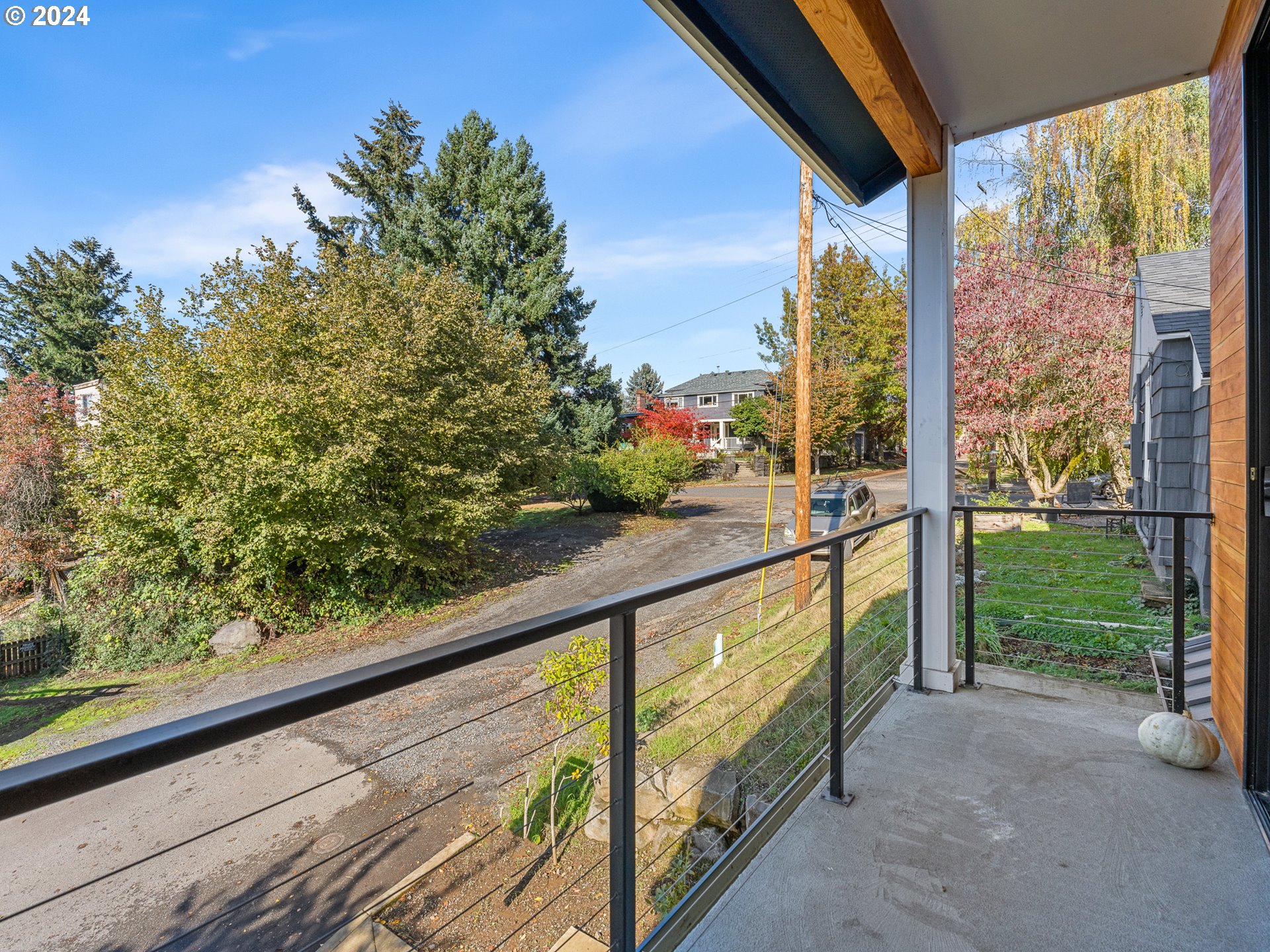 6976 N CHARLESTON AVE