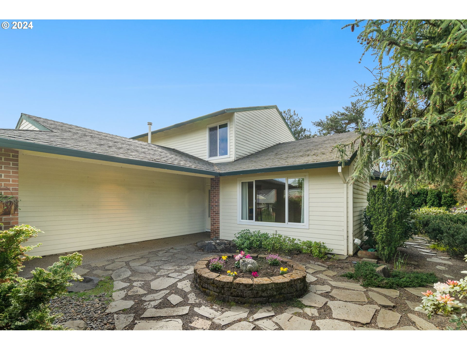 9780 SW LAKESIDE DR