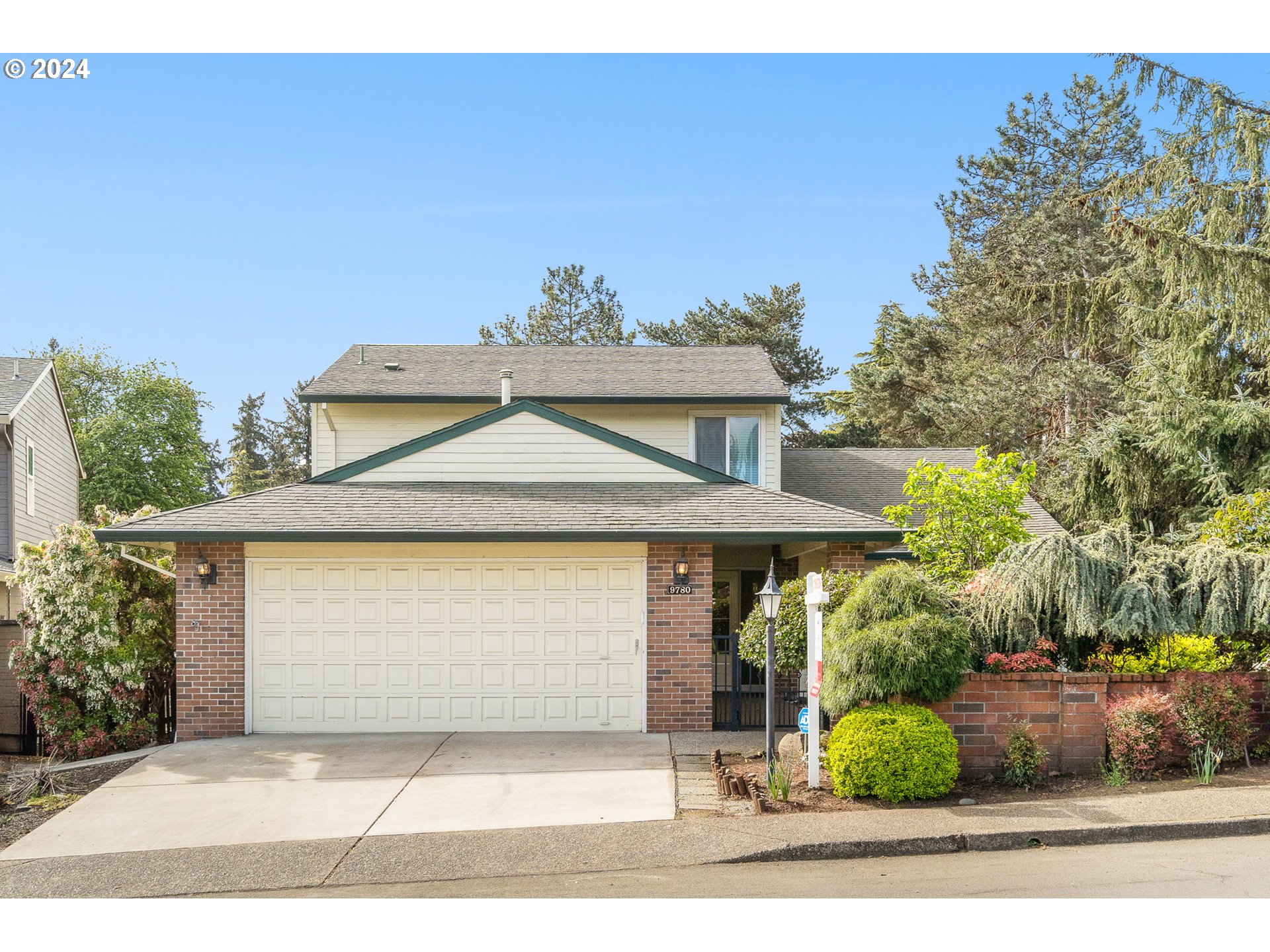 9780 SW LAKESIDE DR