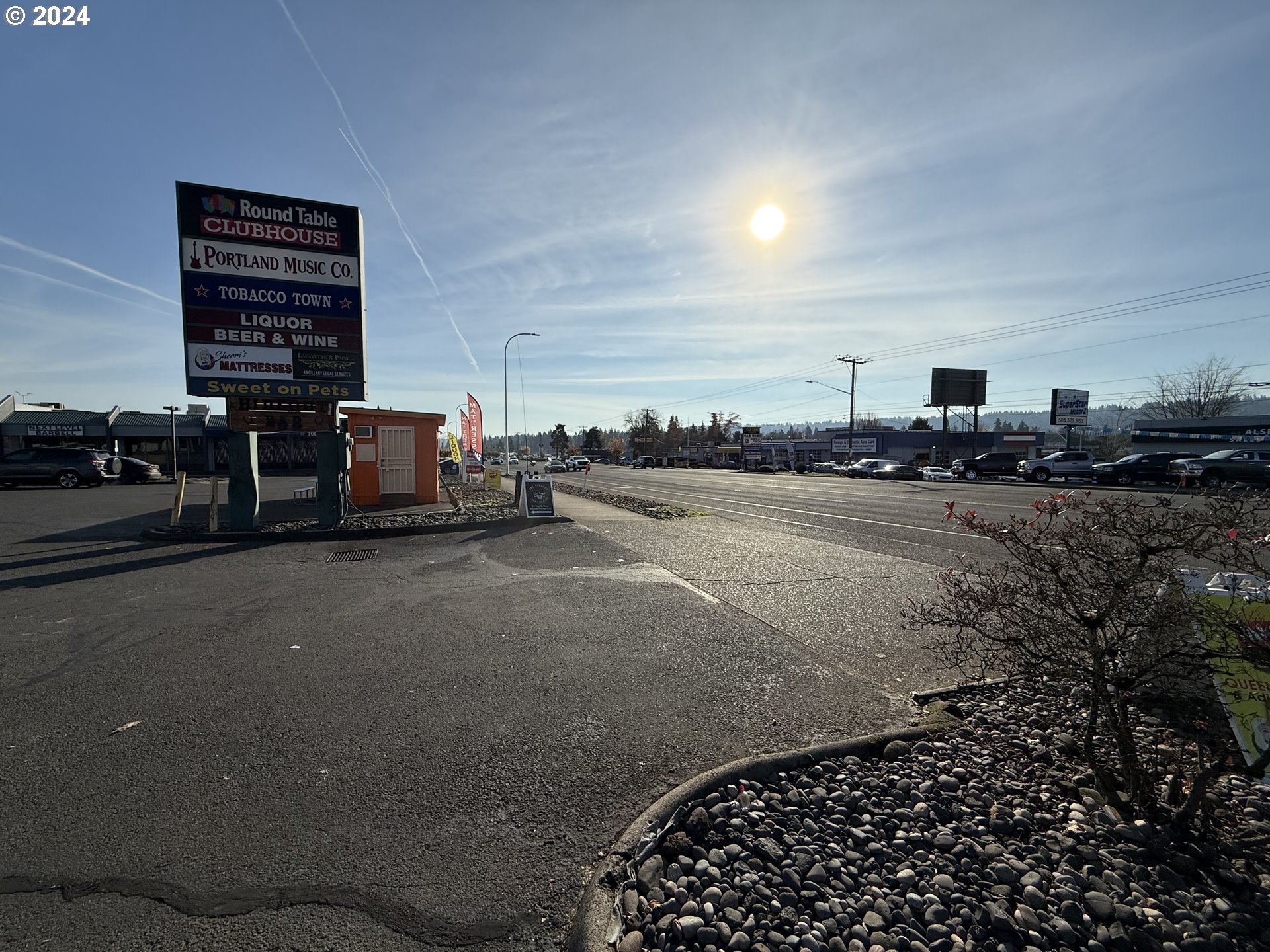 16550 SE MCLOUGHLIN BLVD