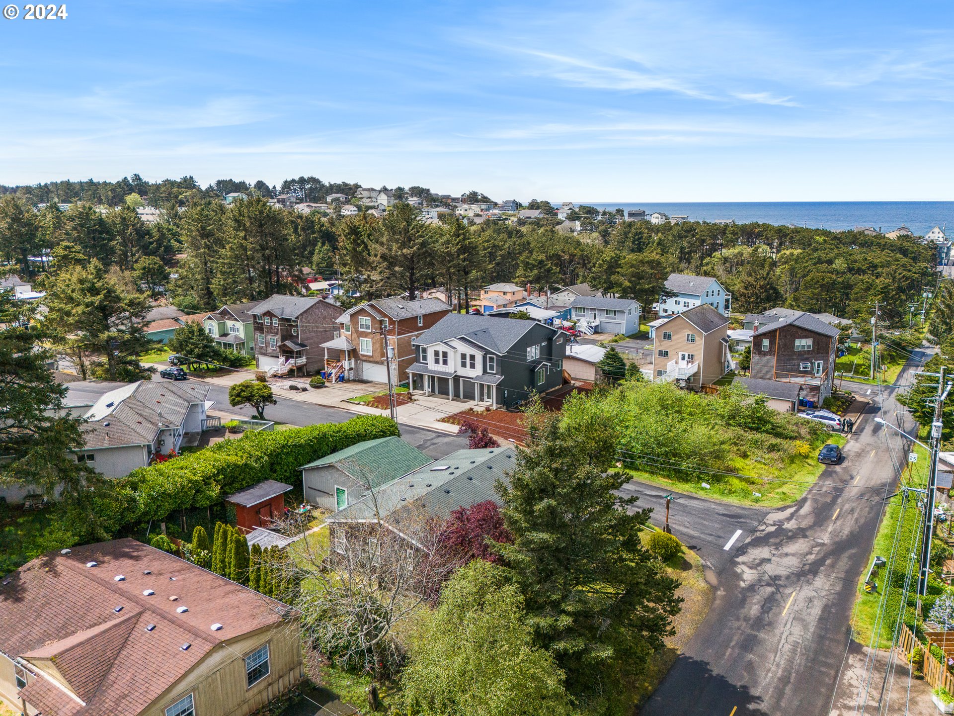 331 SE JETTY AVE, Lincoln City