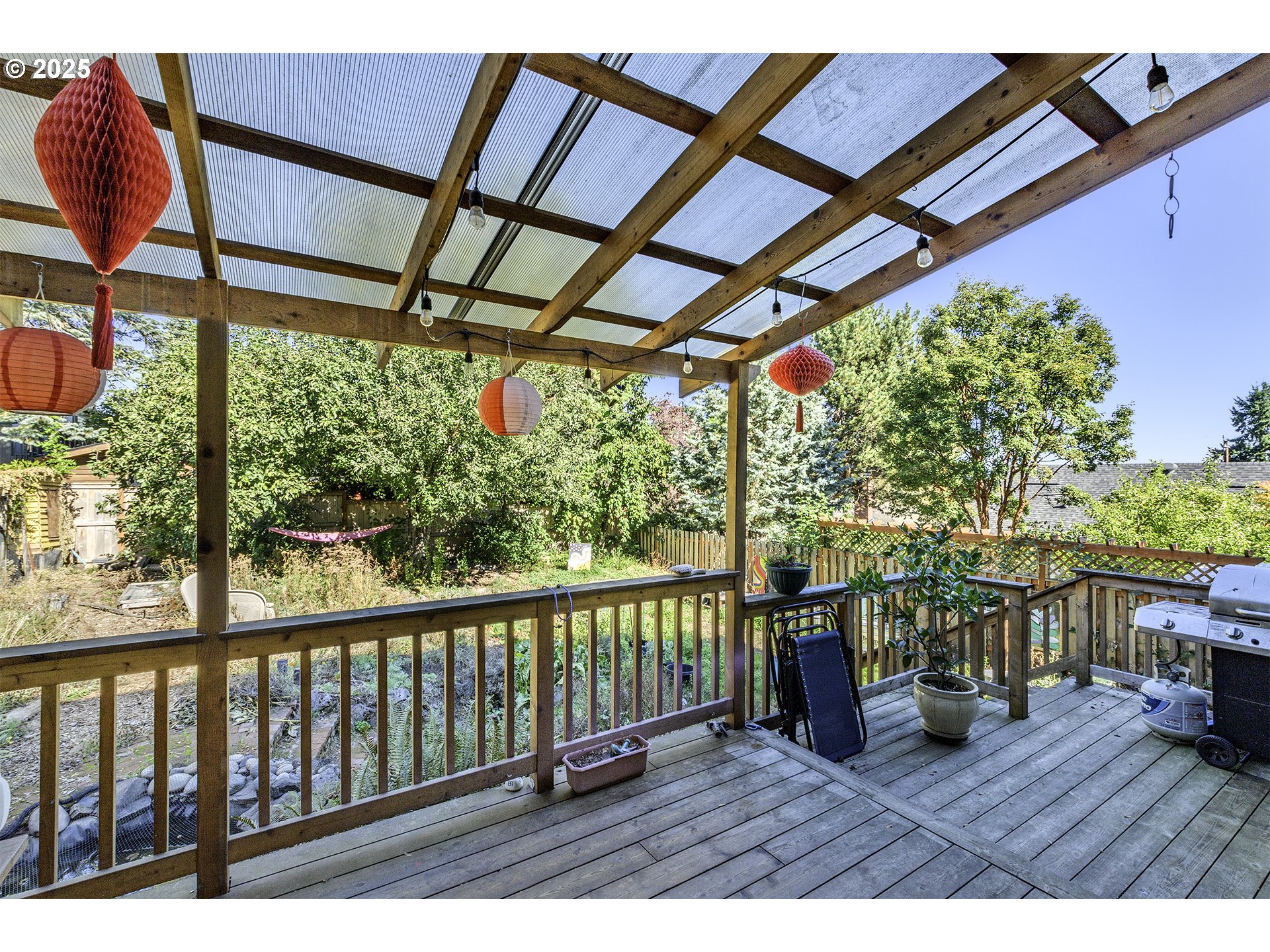 7233 SE MAIN ST, Portland