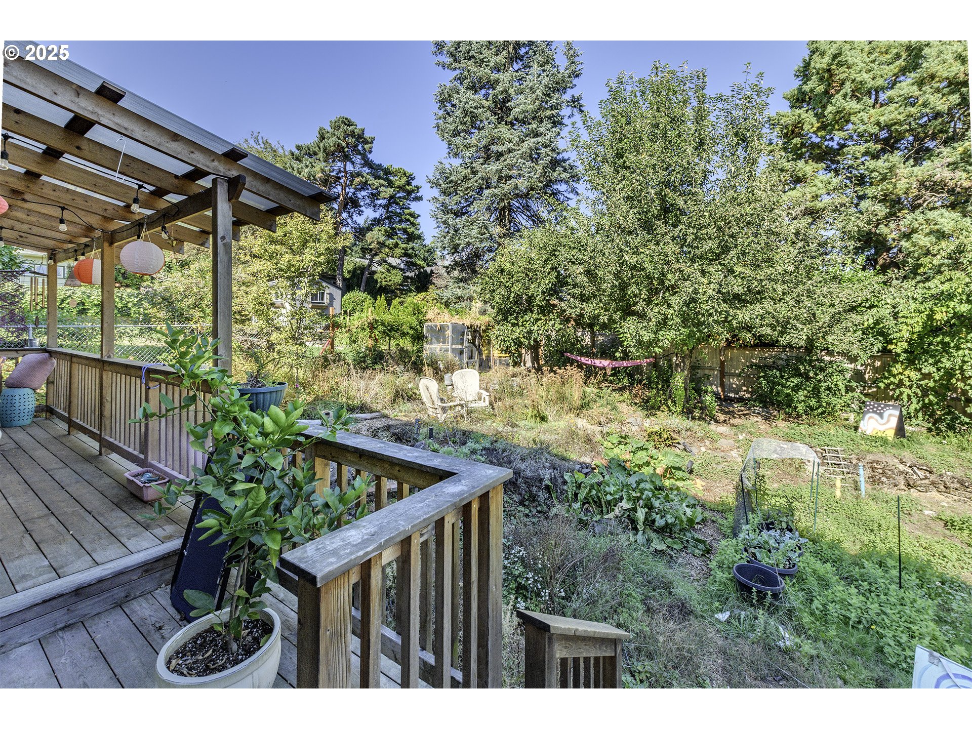 7233 SE MAIN ST, Portland