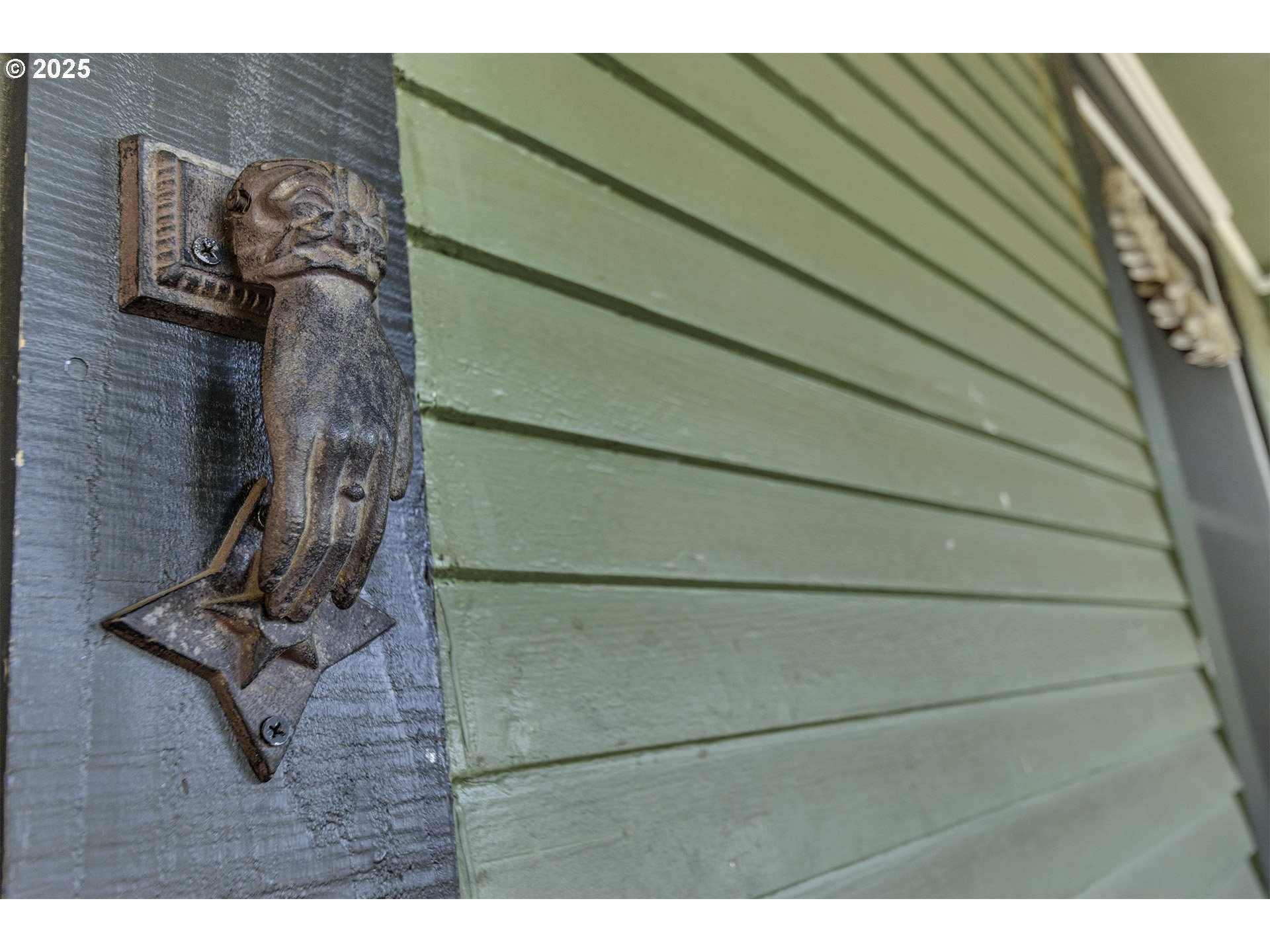 7233 SE MAIN ST, Portland