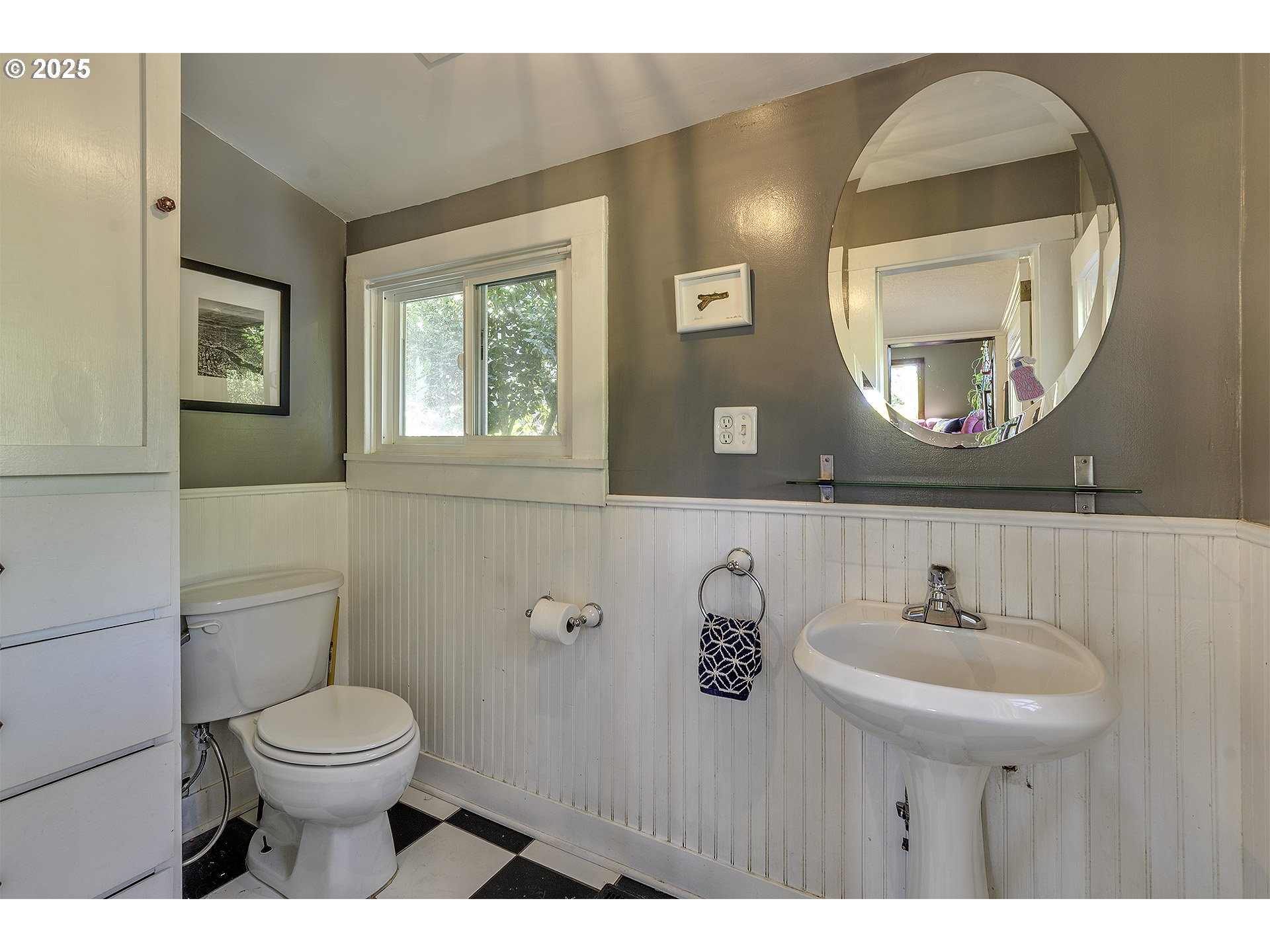 7233 SE MAIN ST, Portland