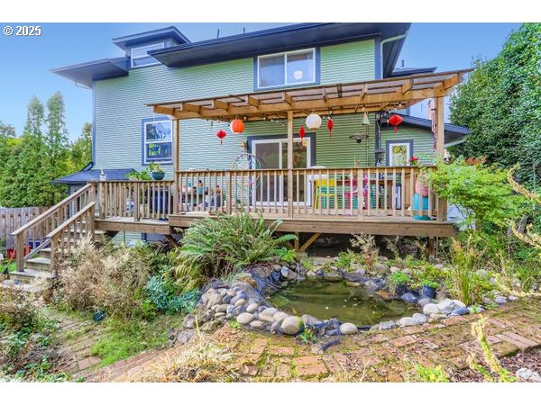 7233 SE MAIN ST, Portland