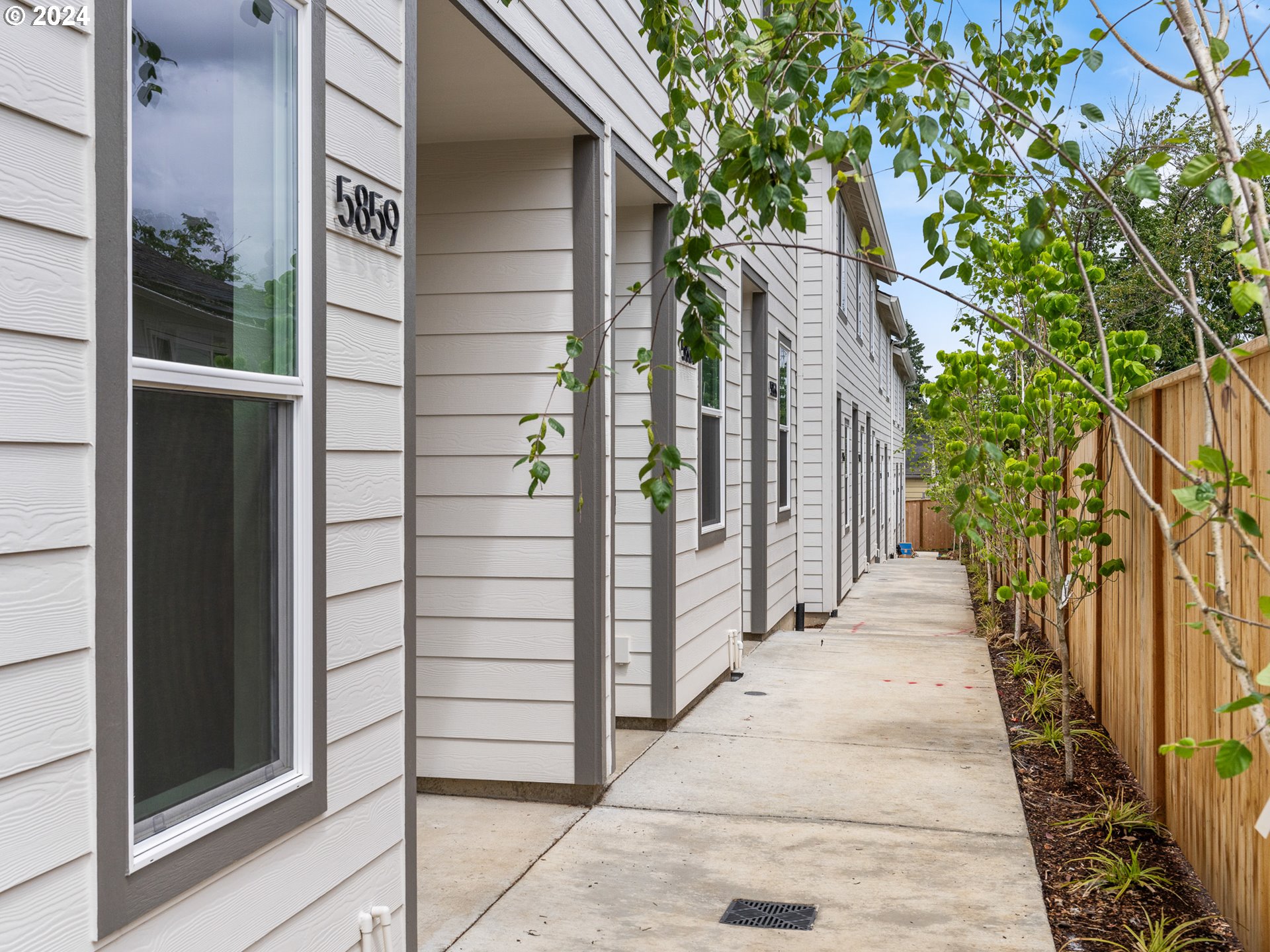 5871 NE Prescott ST 8, Portland Unit: 8