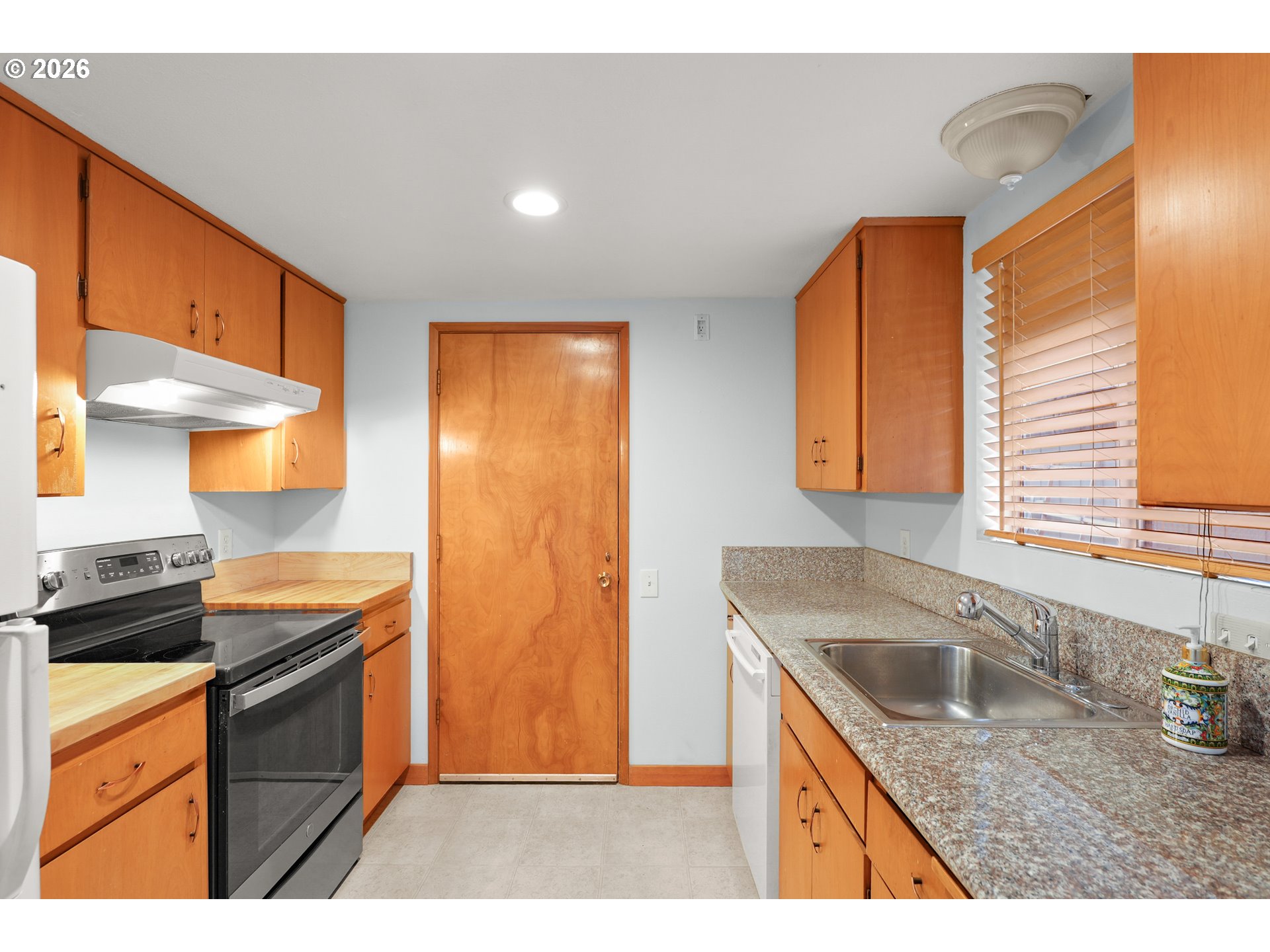 12500 SW PRINCE ALBERT ST