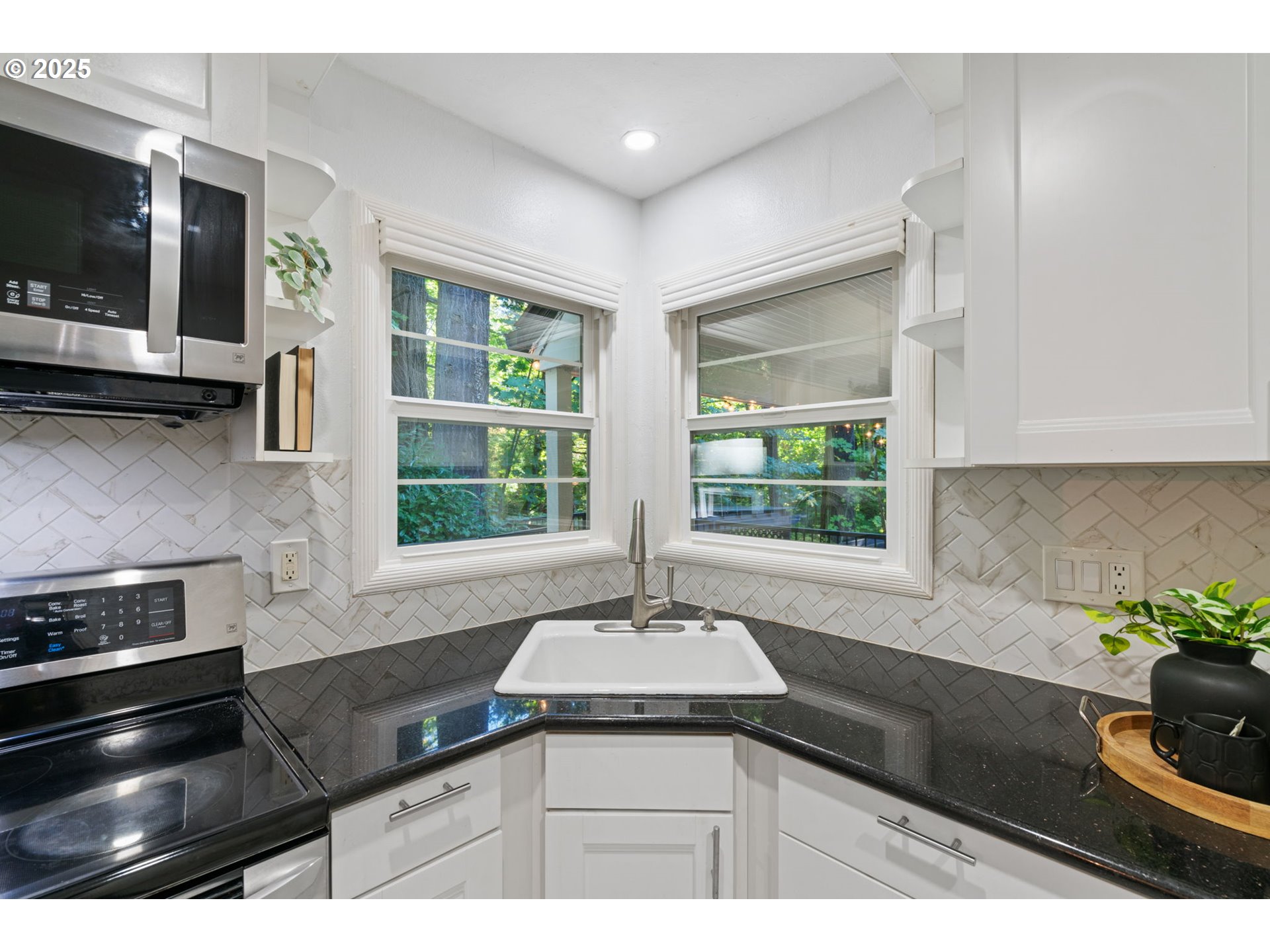 1670 SW HIGHLAND PKWY, Portland