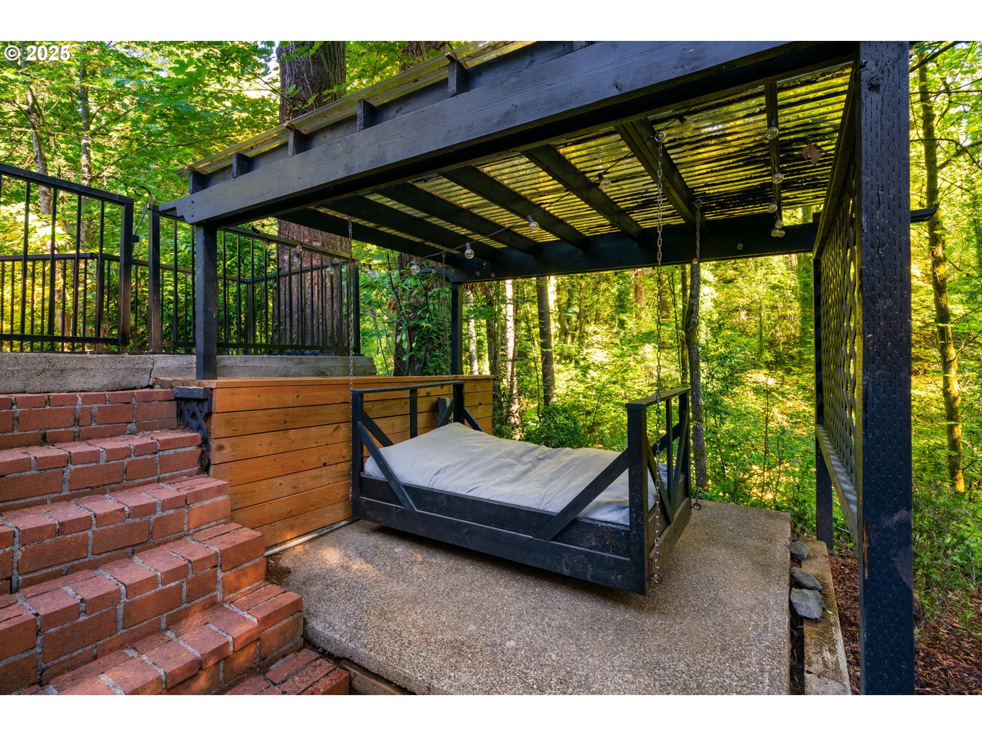 1670 SW HIGHLAND PKWY, Portland