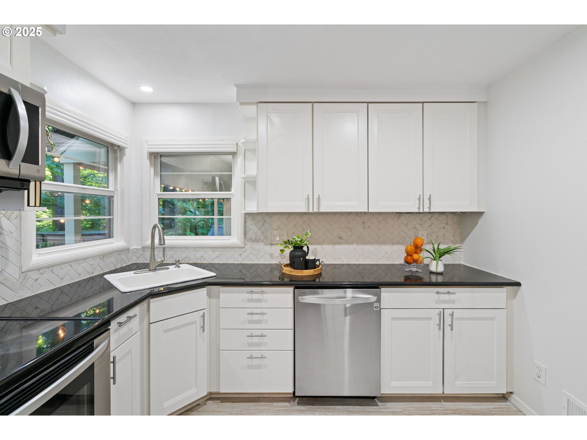 1670 SW HIGHLAND PKWY, Portland