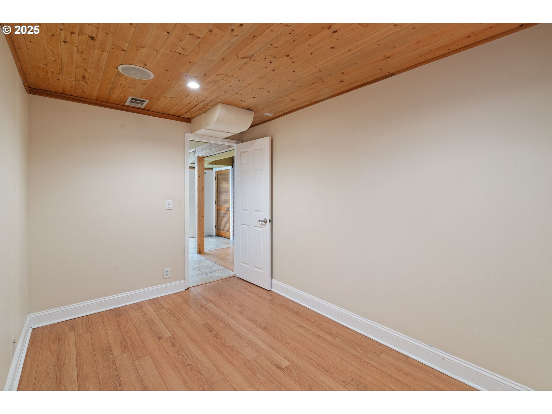 5440 SW DOVER LOOP, Portland