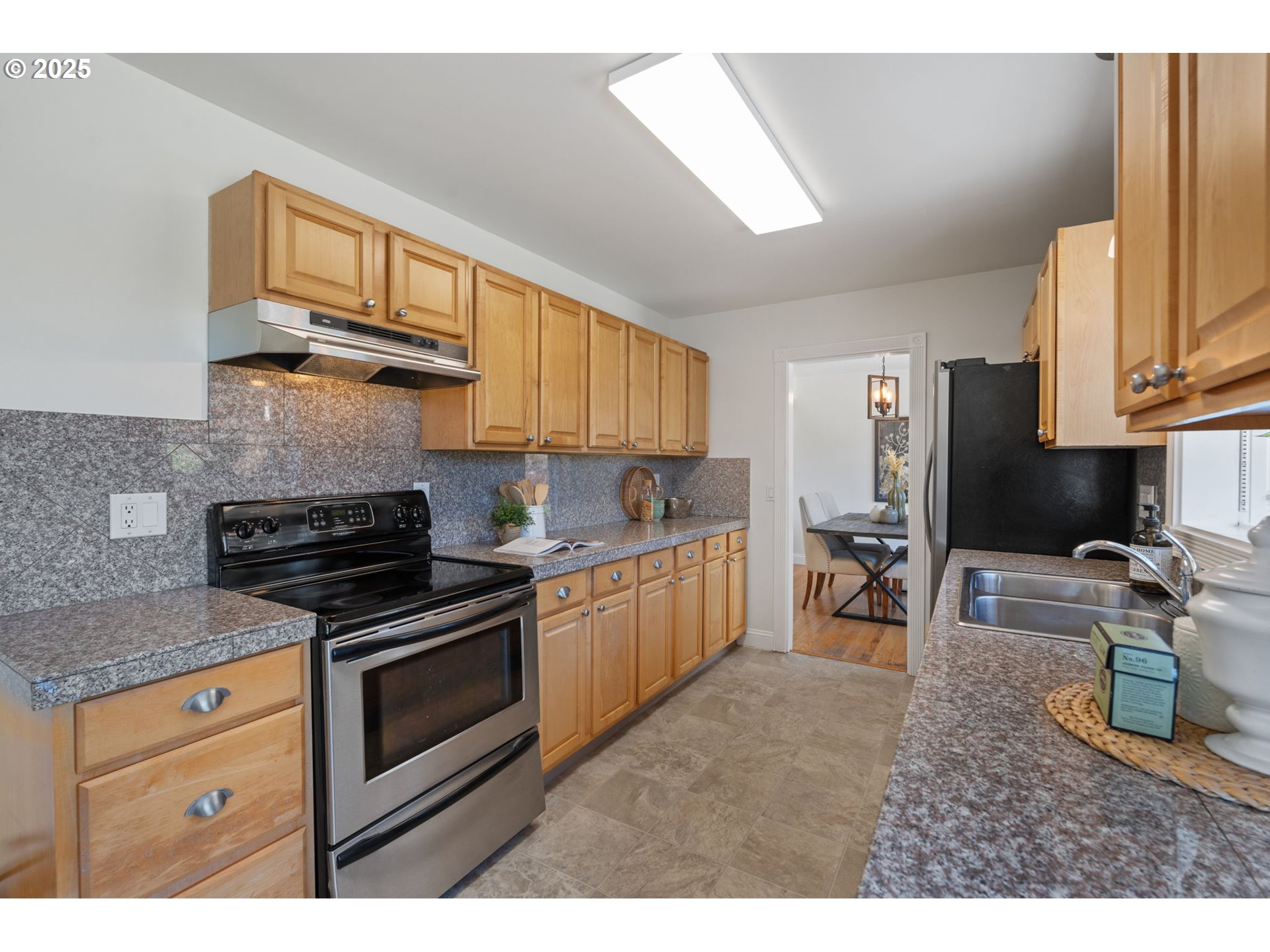 5440 SW DOVER LOOP, Portland