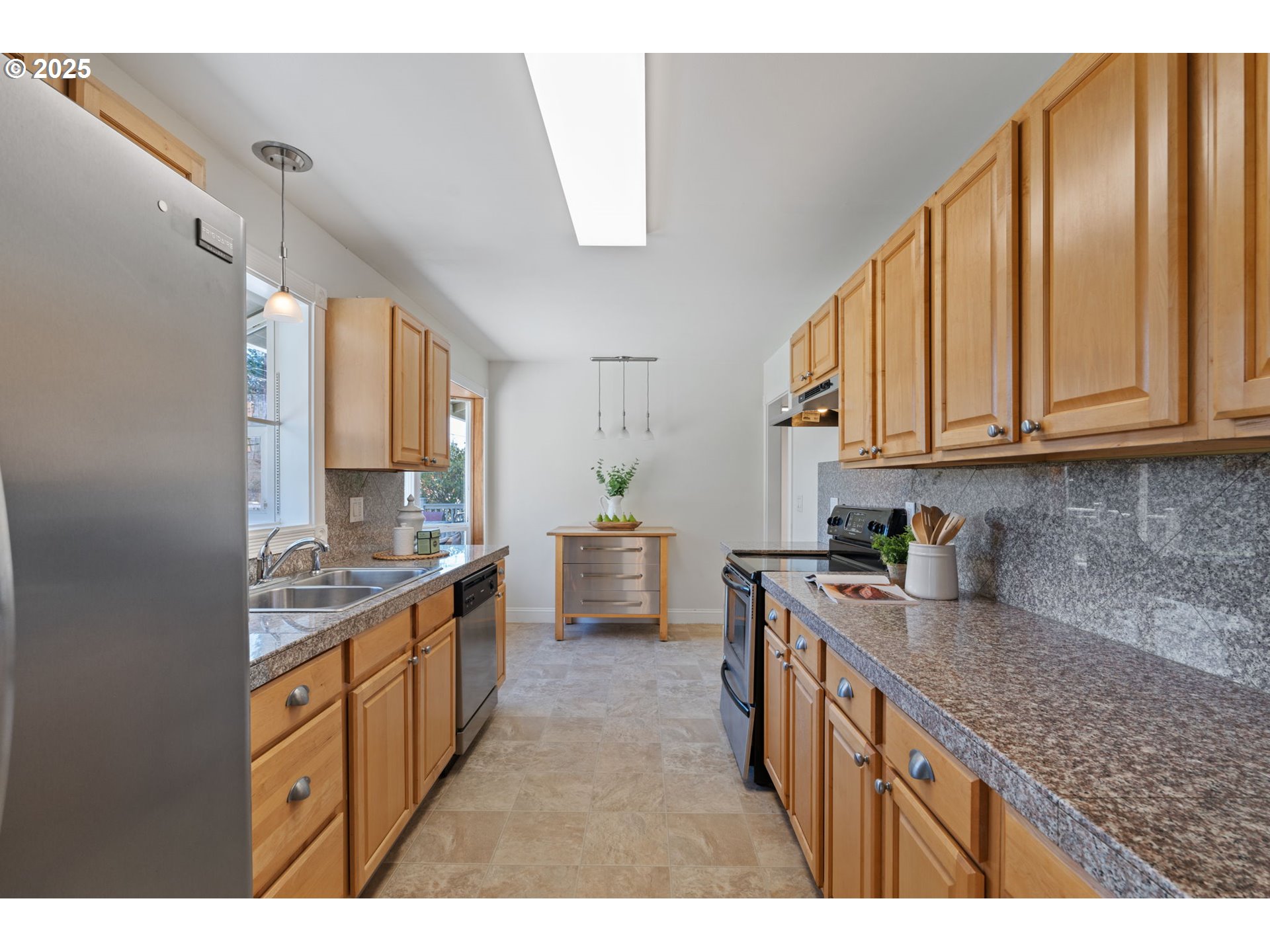 5440 SW DOVER LOOP, Portland