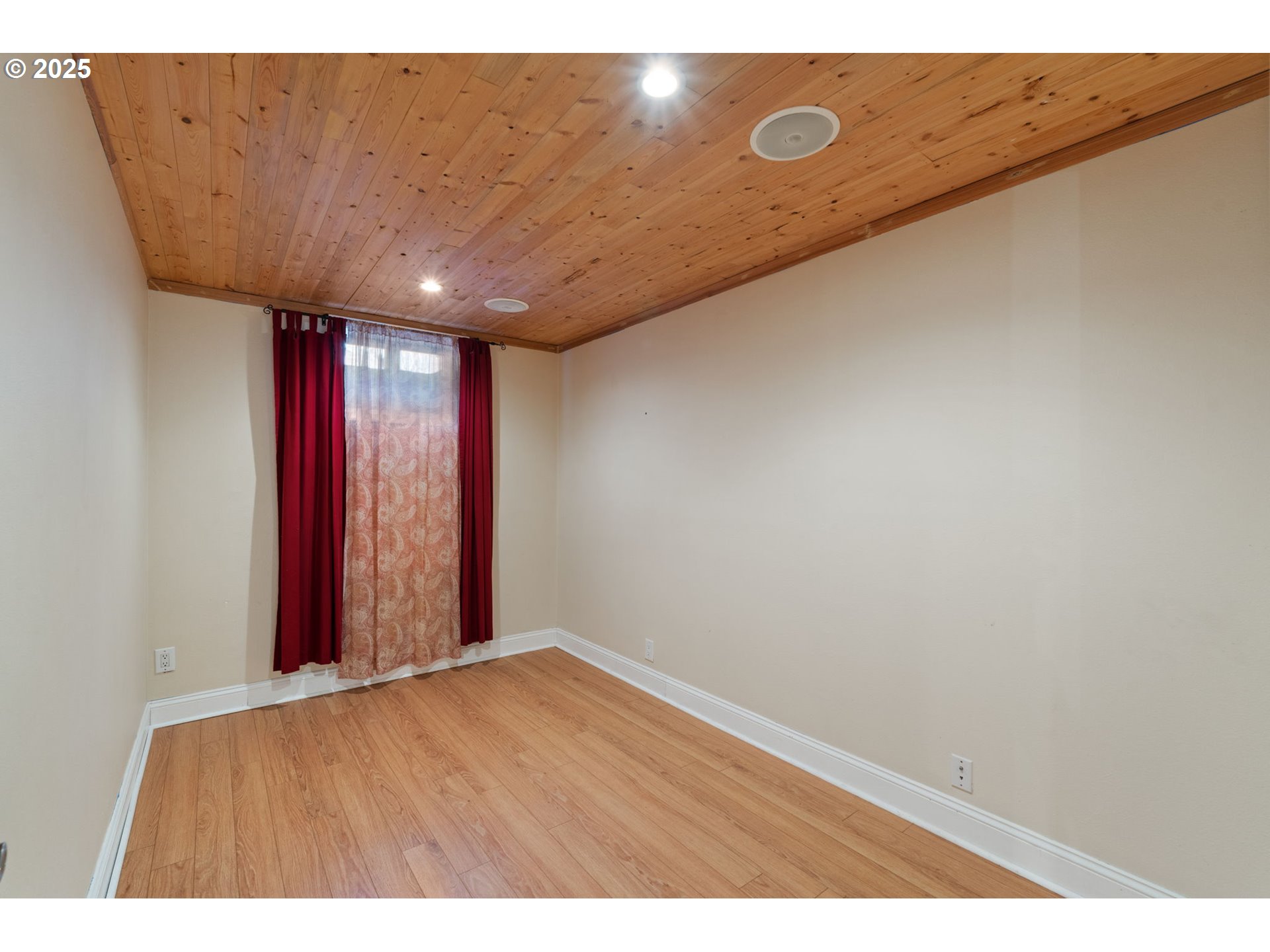 5440 SW DOVER LOOP, Portland