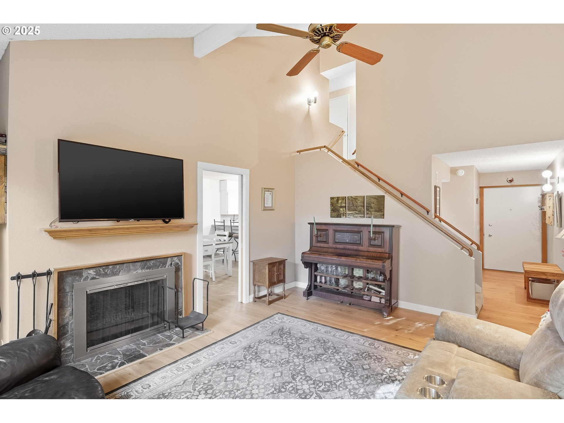 5134 SW ERICKSON AVE