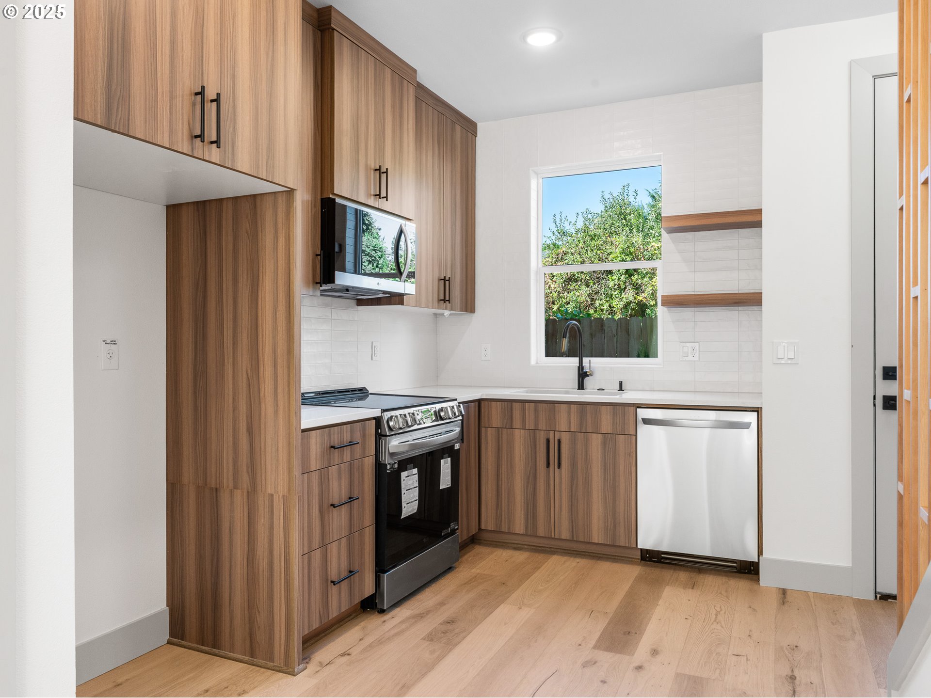 2067 SE Harold ST 8, Portland Unit: 8