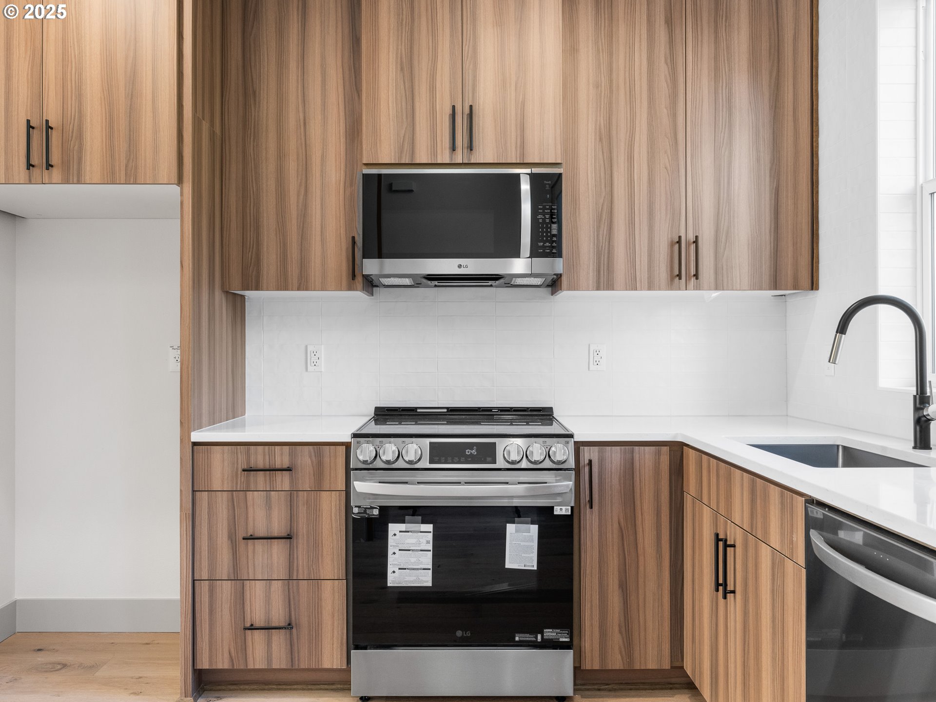 2067 SE Harold ST 8, Portland Unit: 8