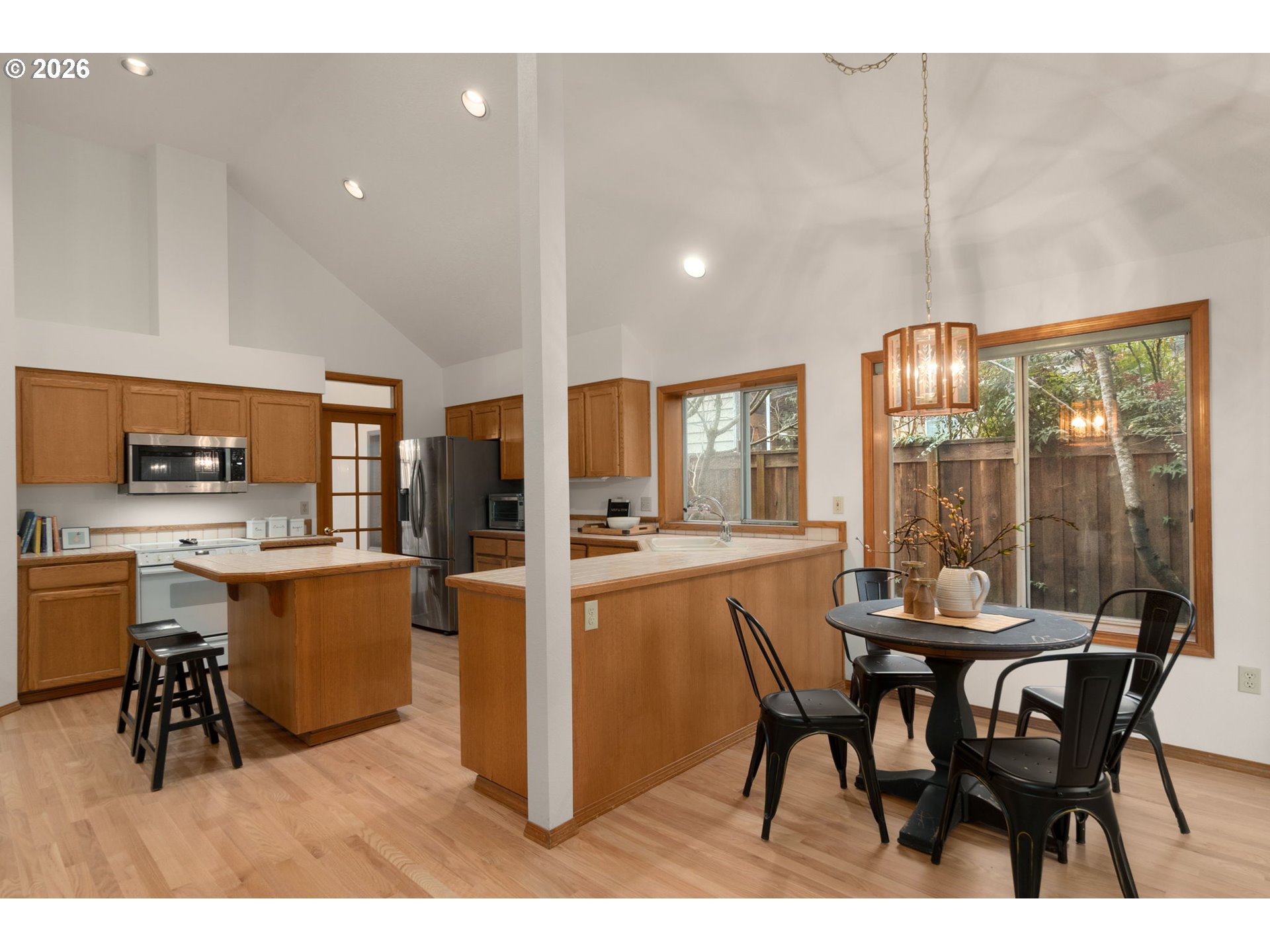 575 SW 166TH AVE