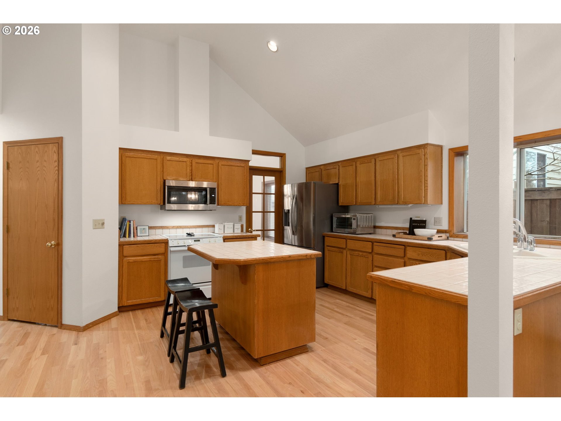 575 SW 166TH AVE