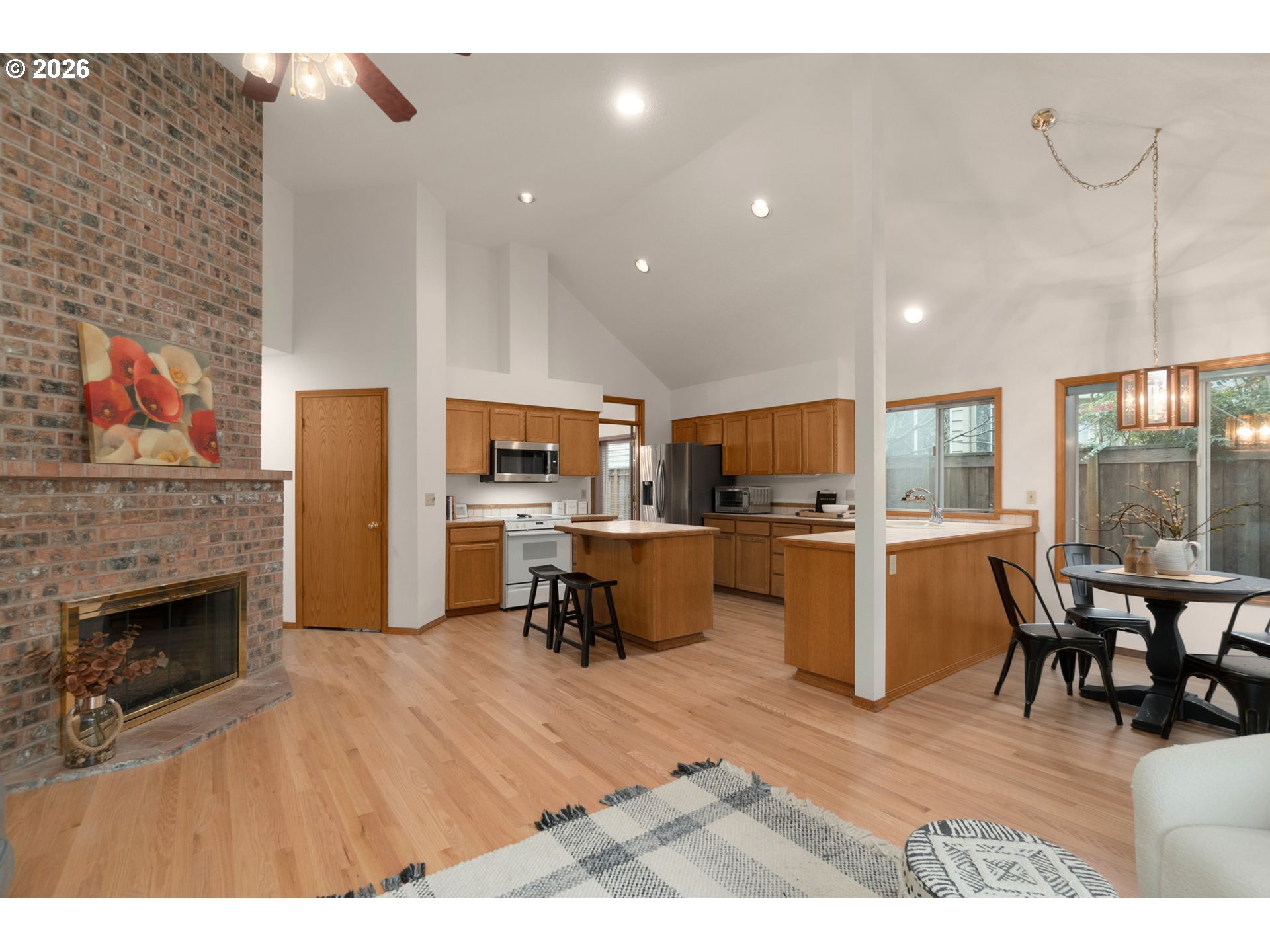 575 SW 166TH AVE