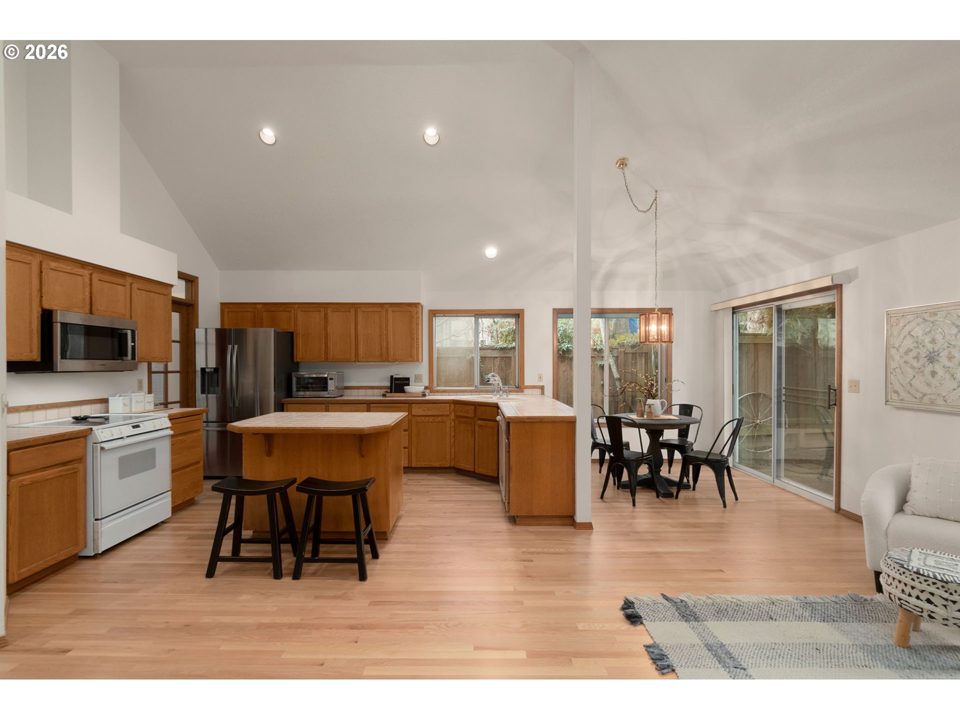 575 SW 166TH AVE