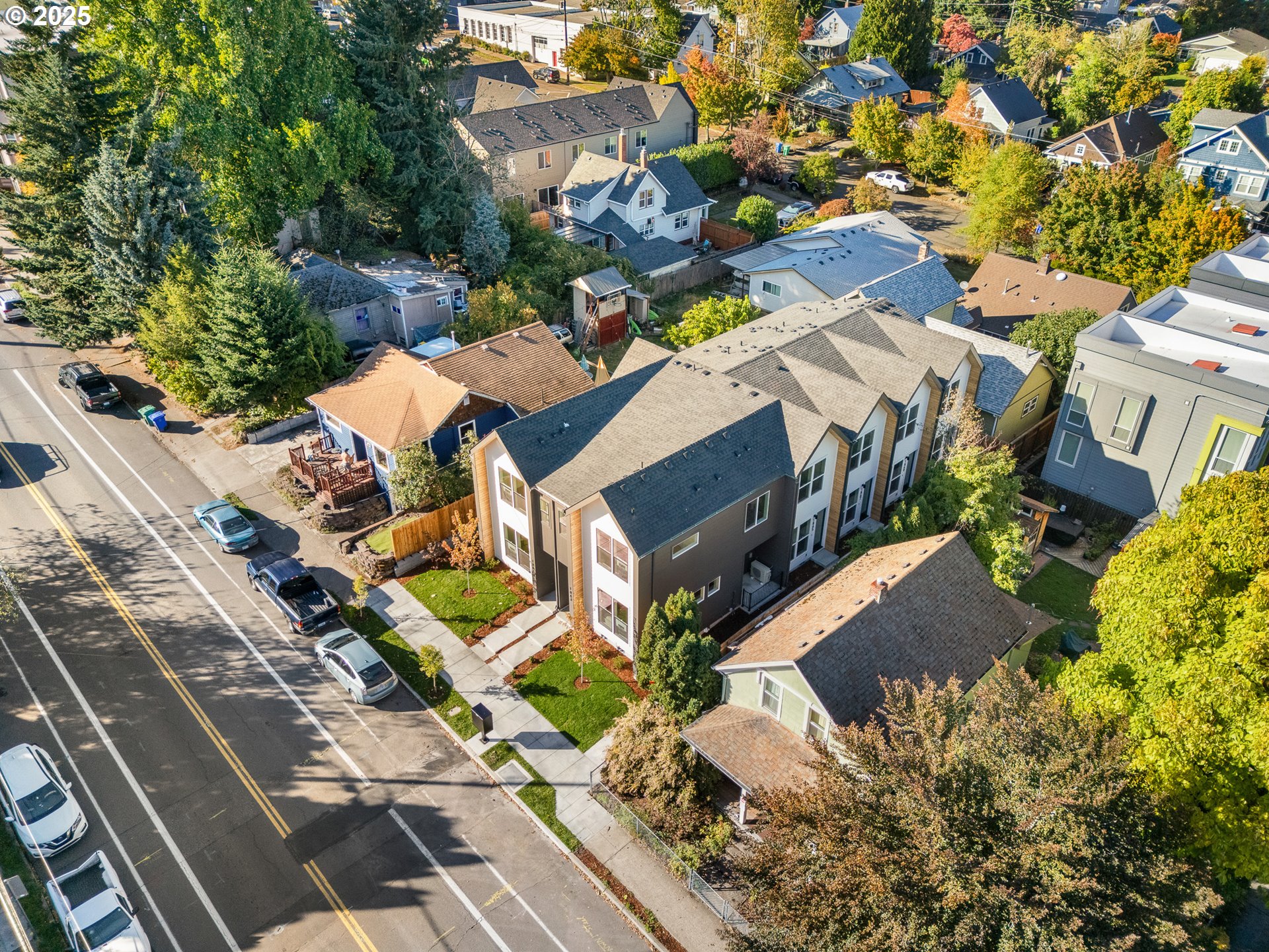 1863 SE Tacoma ST 2, Portland Unit: 2
