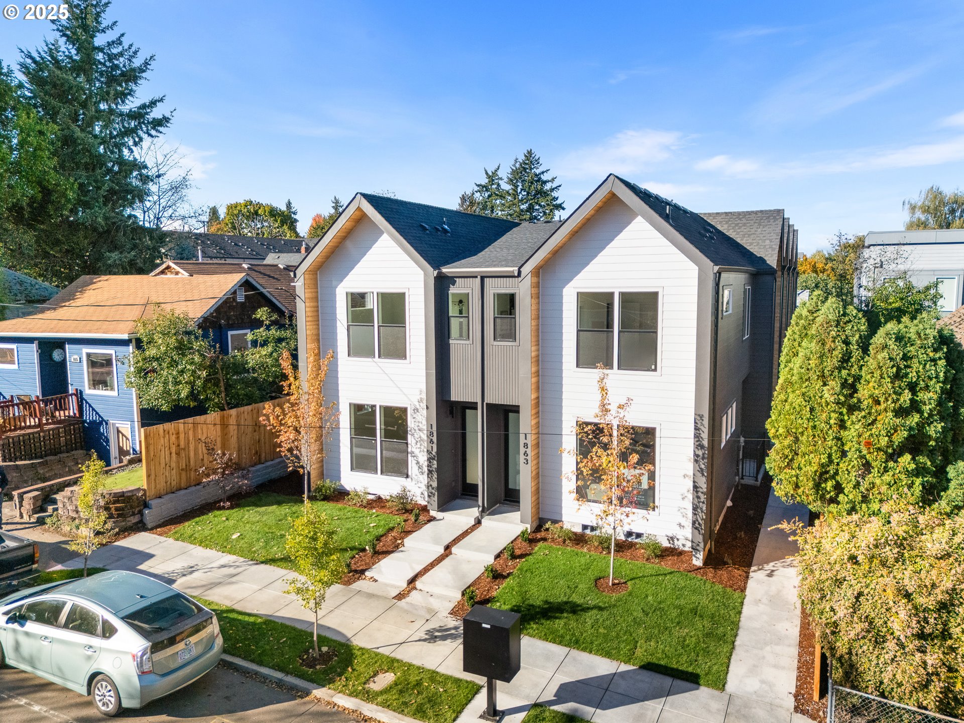 1863 SE Tacoma ST 2, Portland Unit: 2