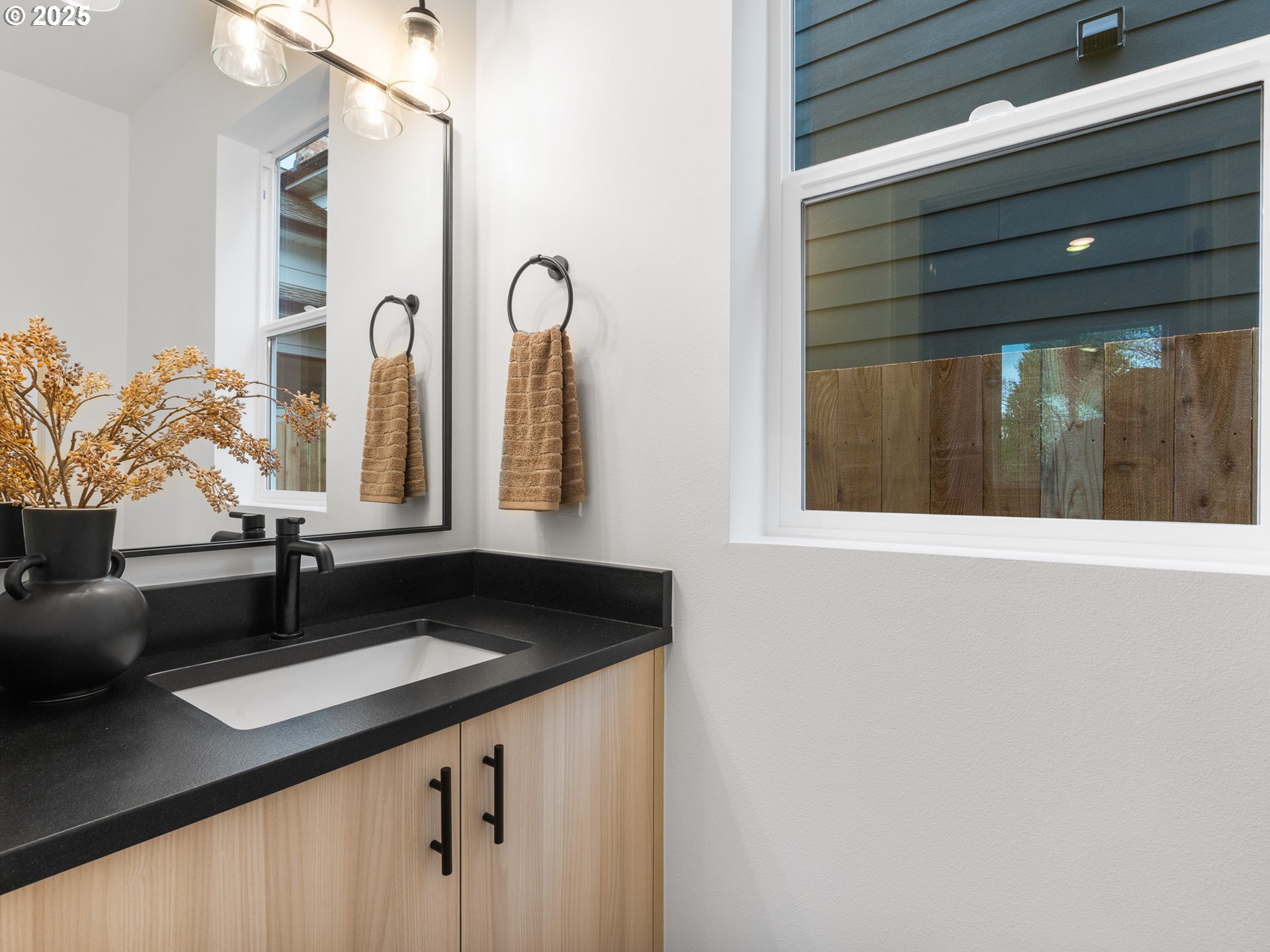 7192 N Portsmouth AVE