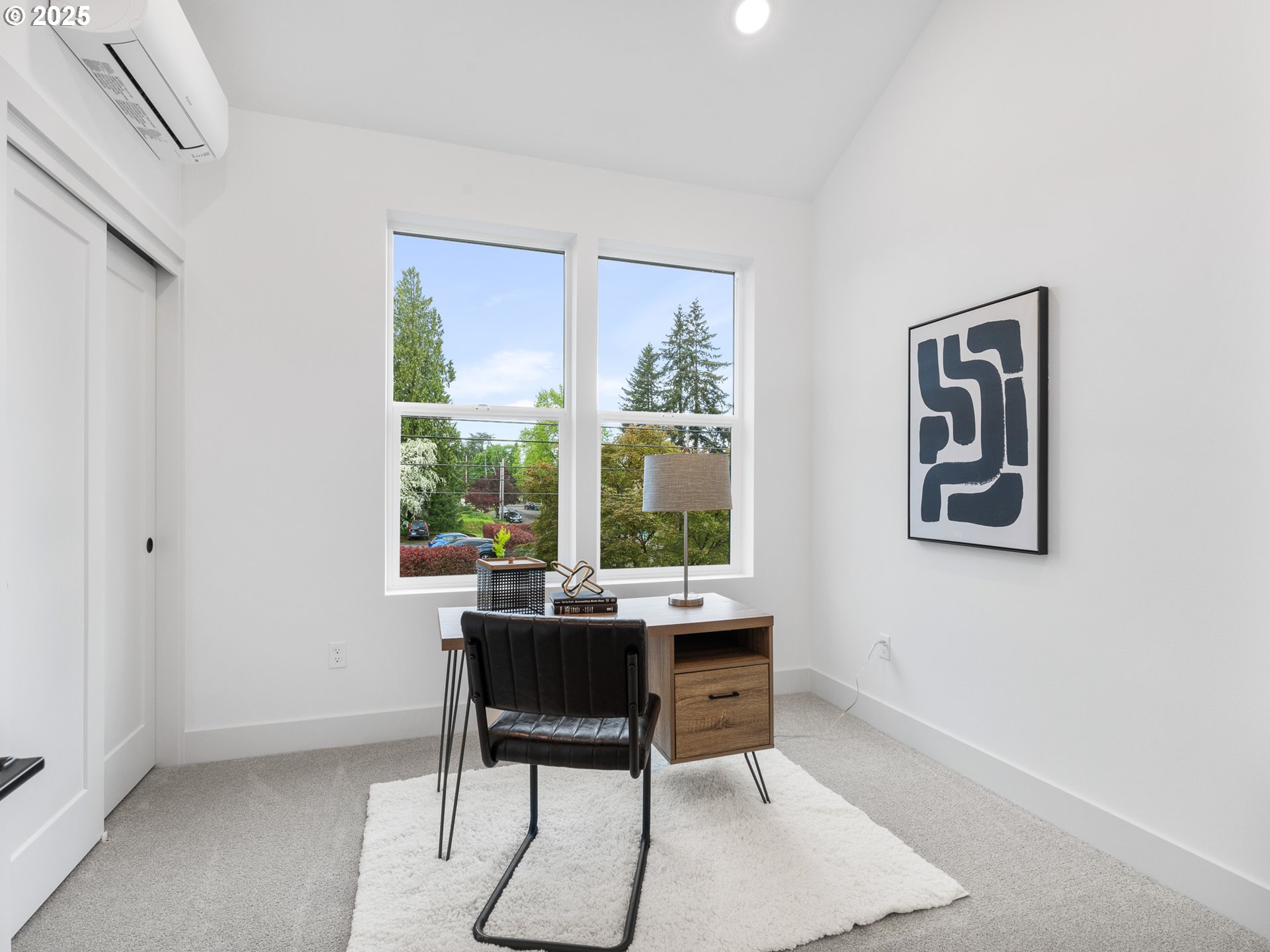 7192 N Portsmouth AVE