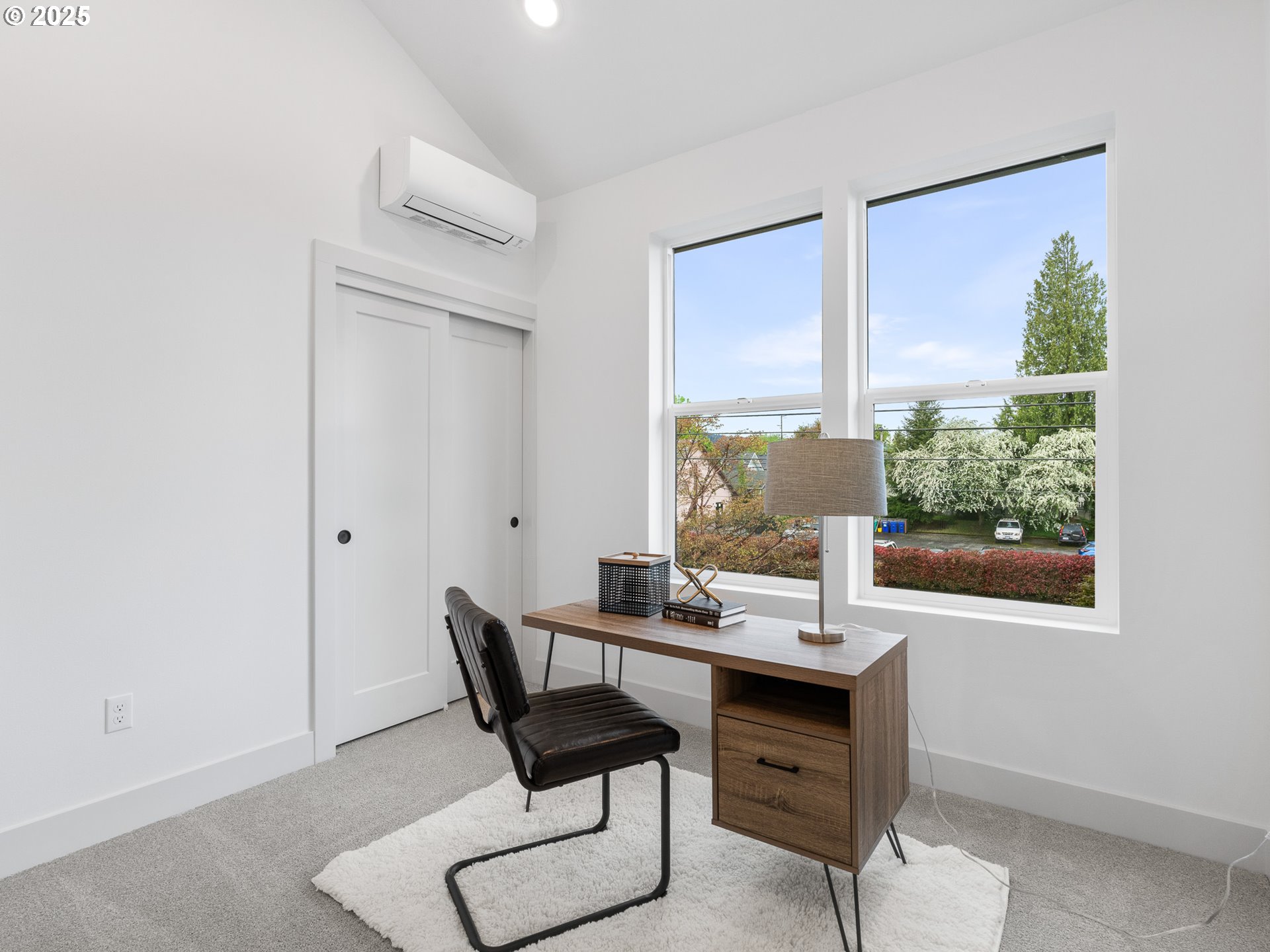 7192 N Portsmouth AVE