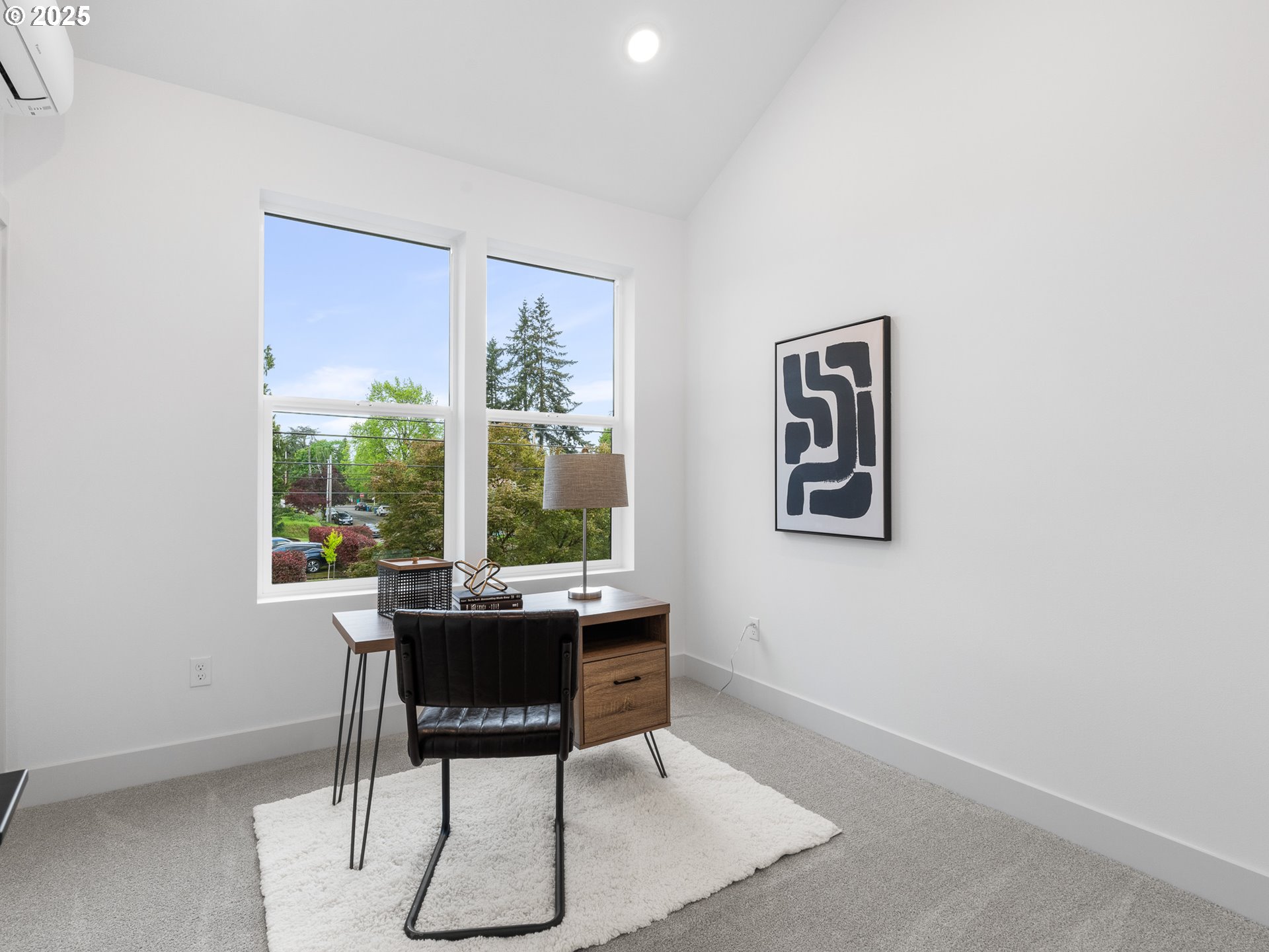 7192 N Portsmouth AVE