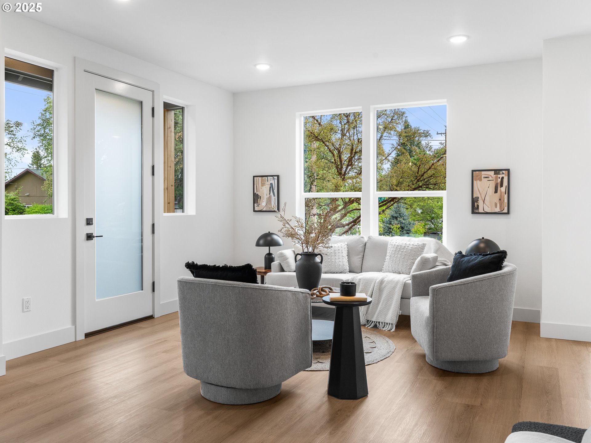 7192 N Portsmouth AVE