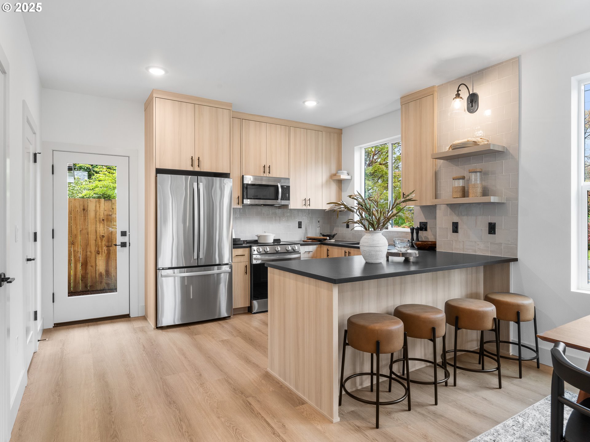 7192 N Portsmouth AVE