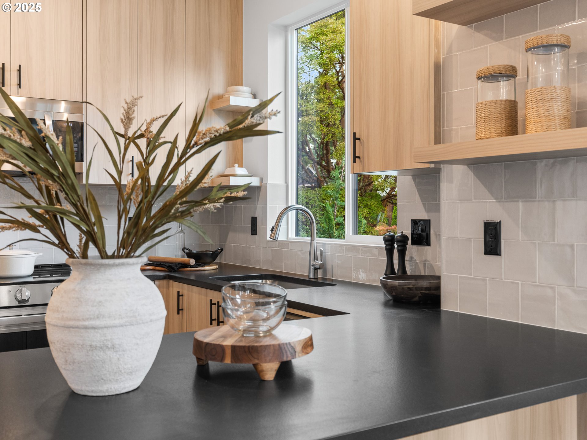 7192 N Portsmouth AVE