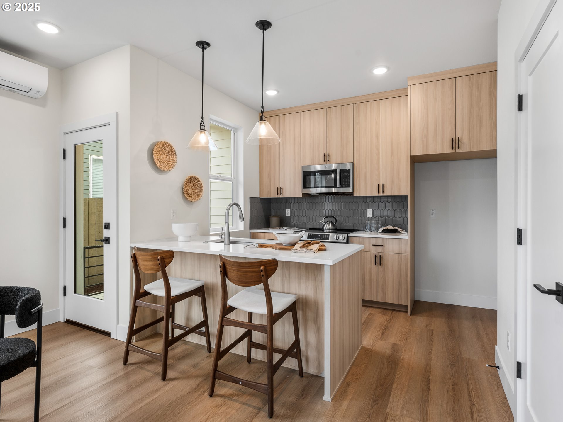 1591 N McClellan ST 1