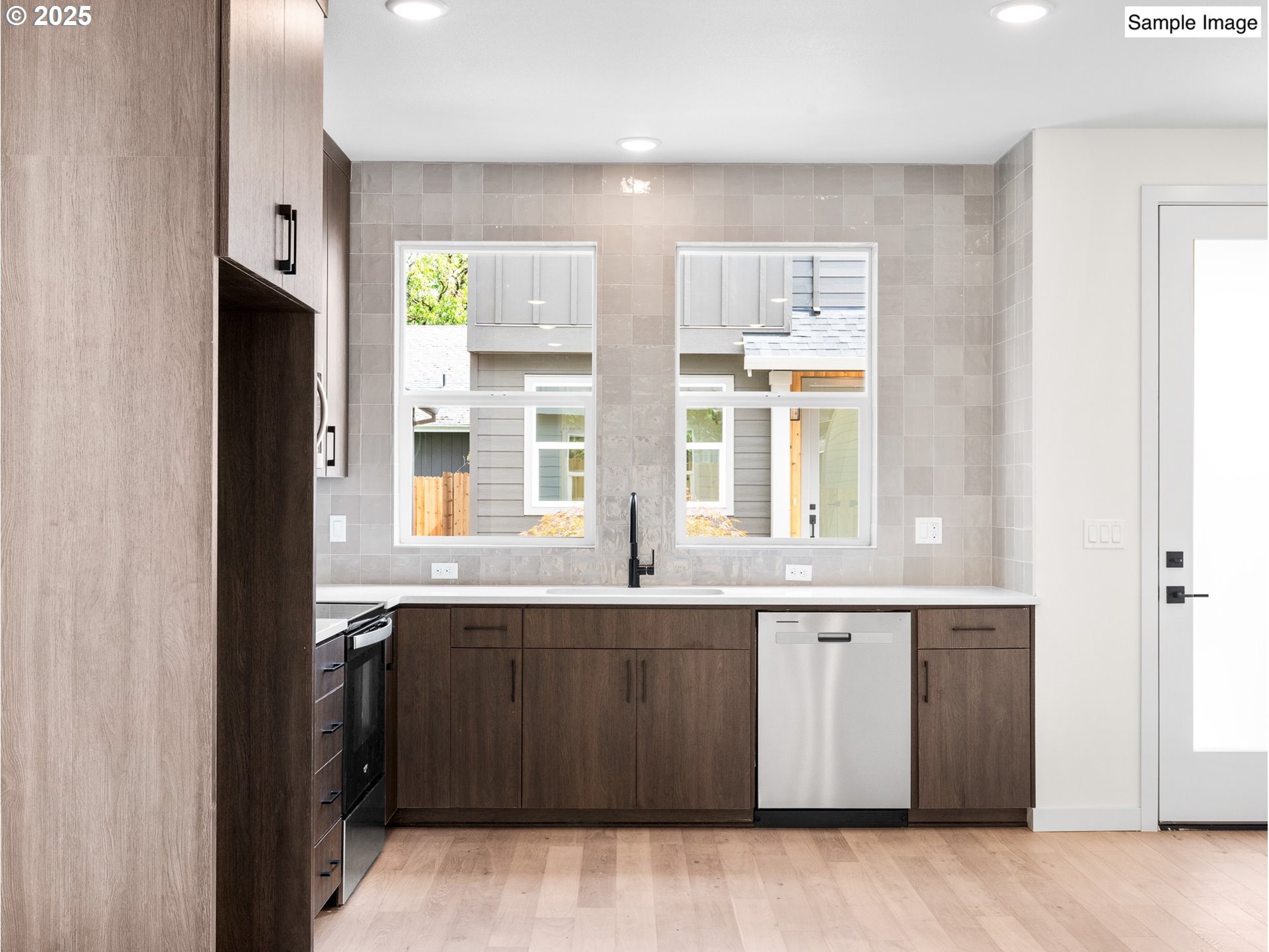 6729 SE Gladstone ST