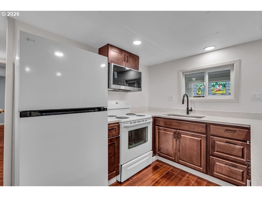 11803 SE DIVISION ST 38