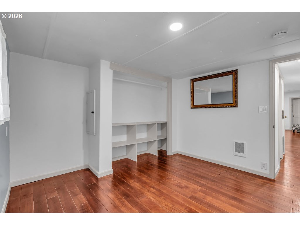 11803 SE DIVISION ST 38