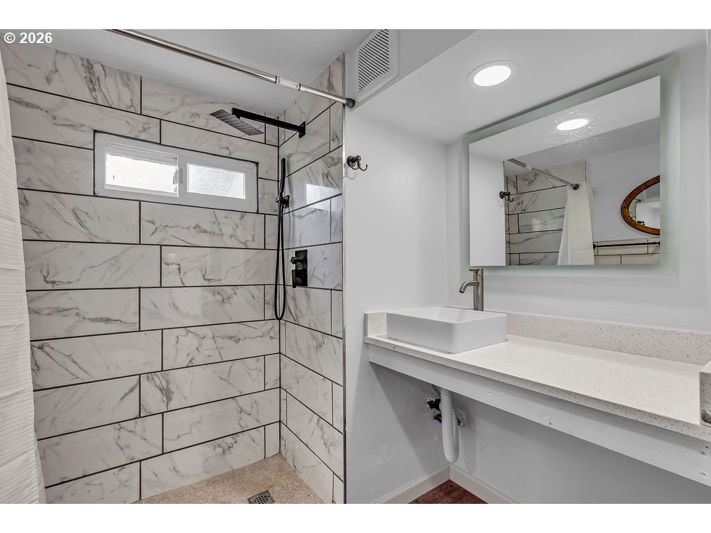 11803 SE DIVISION ST 38