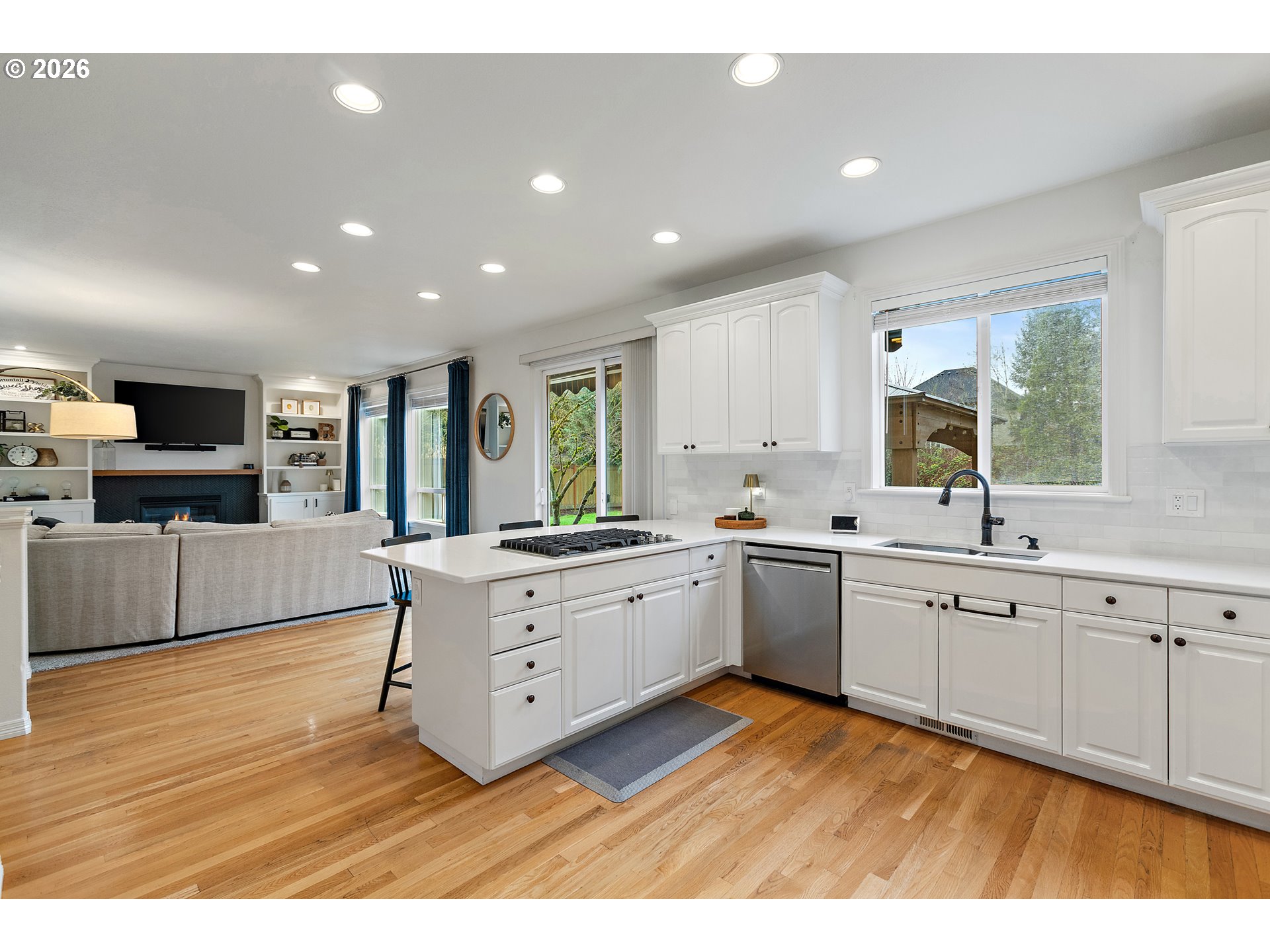 28043 SW WILLOW CREEK DR