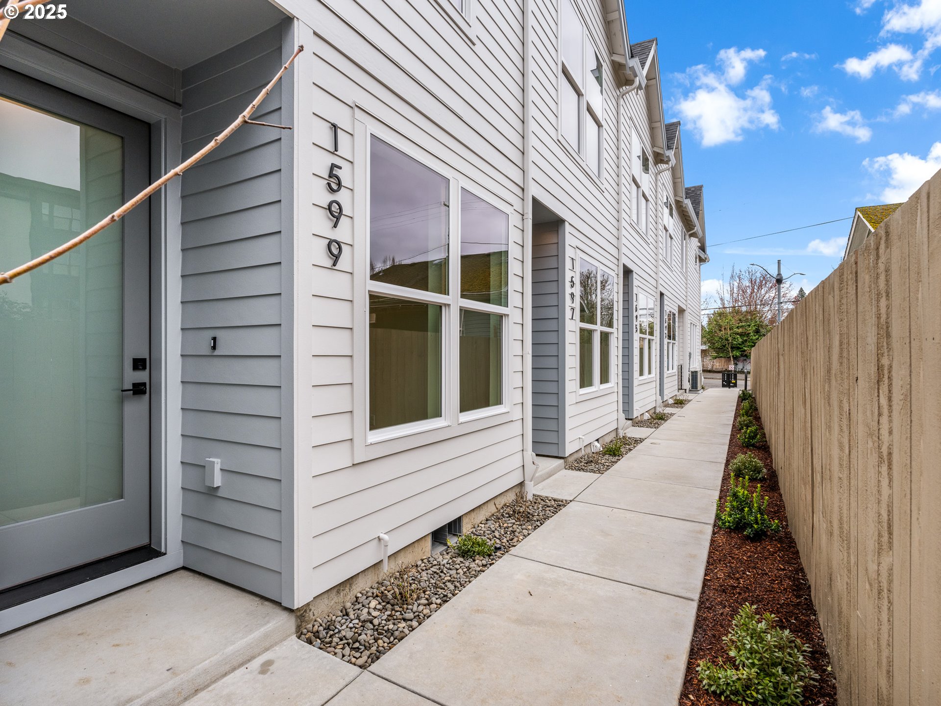 1597 N McClellan ST 5, Portland Unit: 5