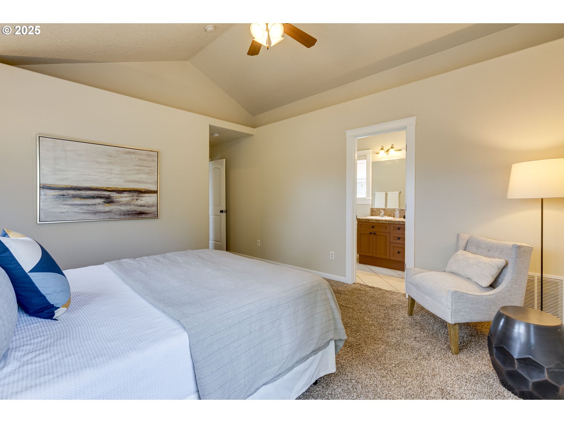 6451 NE GARFIELD AVE