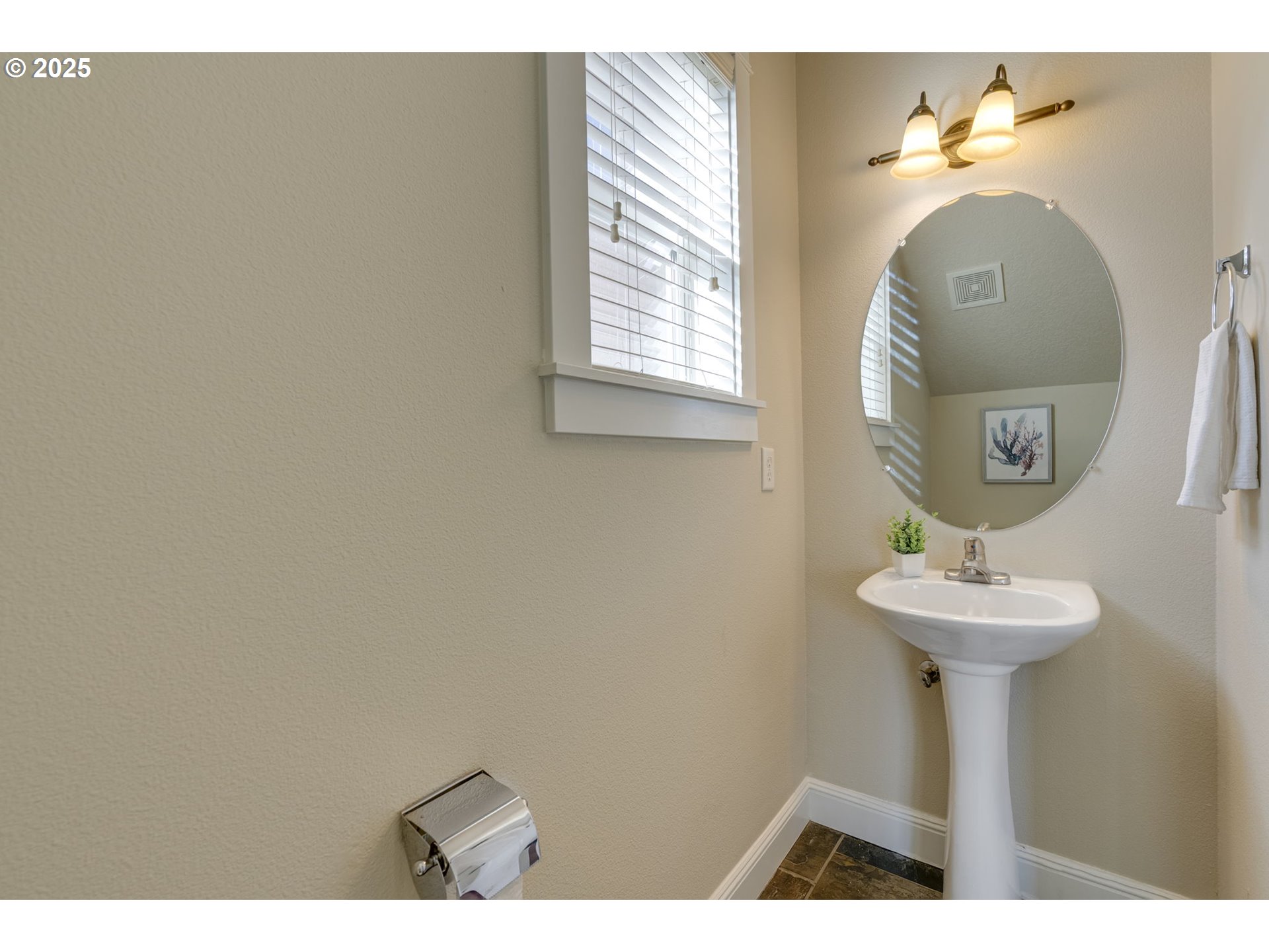 6451 NE GARFIELD AVE