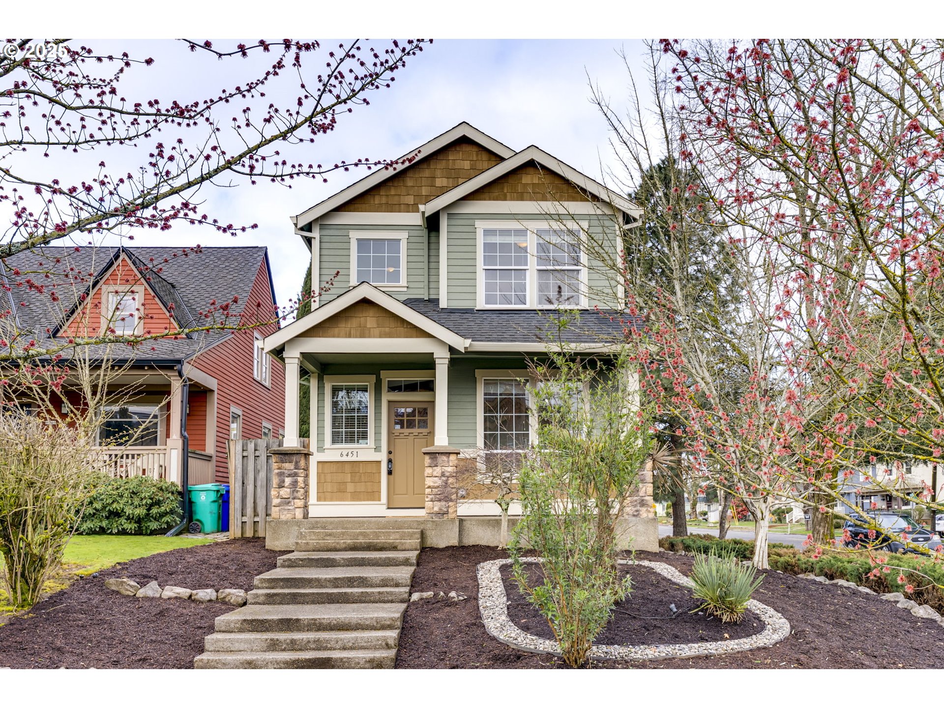 6451 NE GARFIELD AVE