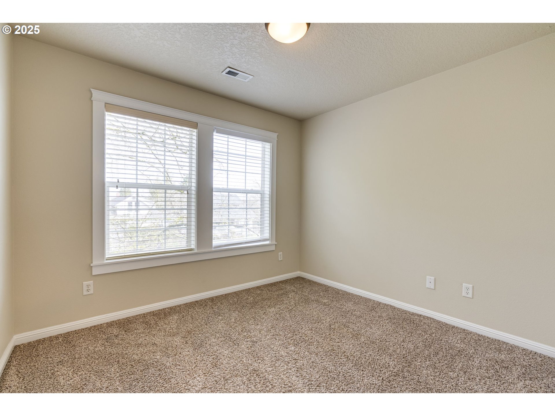 6451 NE GARFIELD AVE