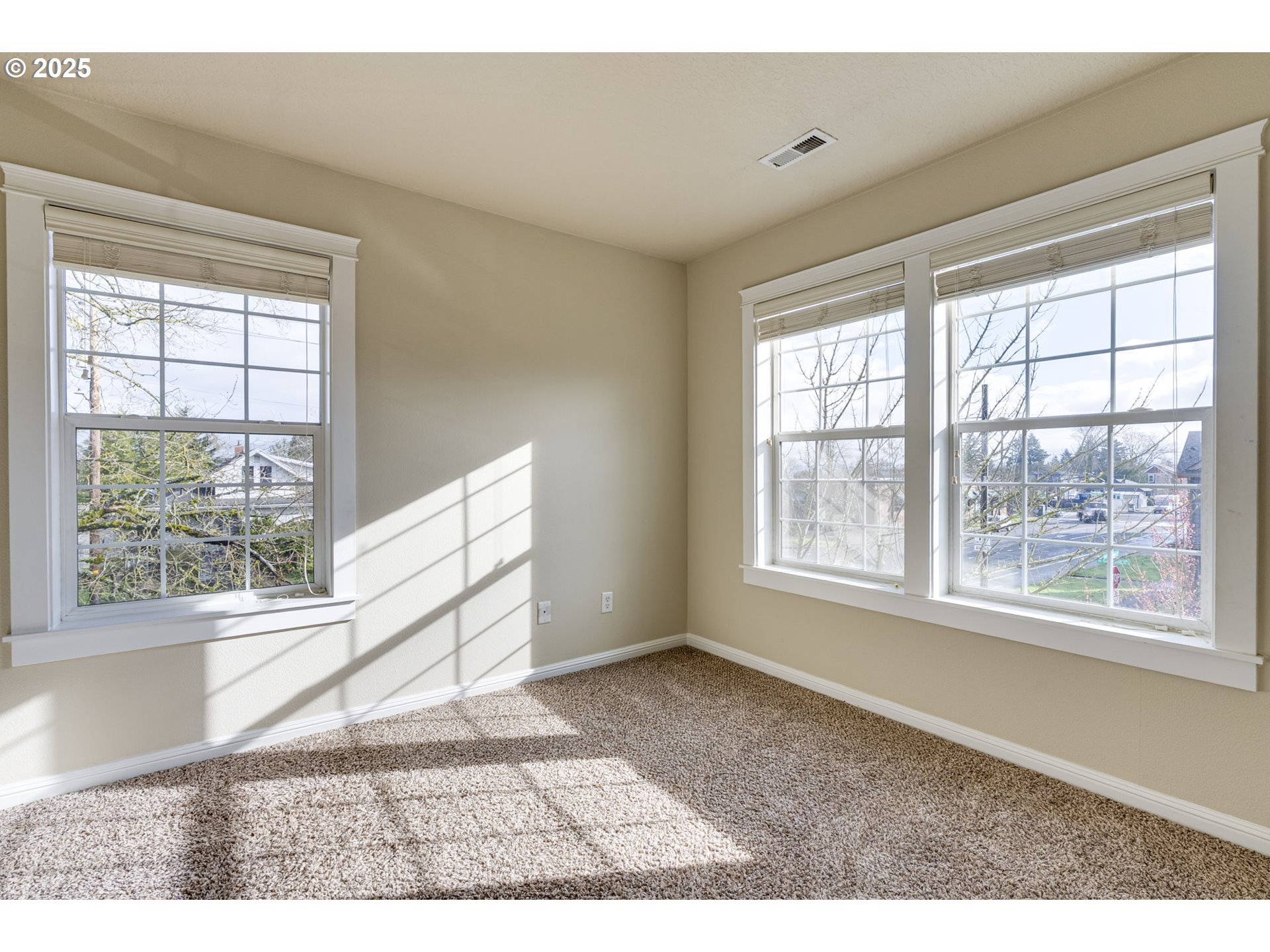 6451 NE GARFIELD AVE