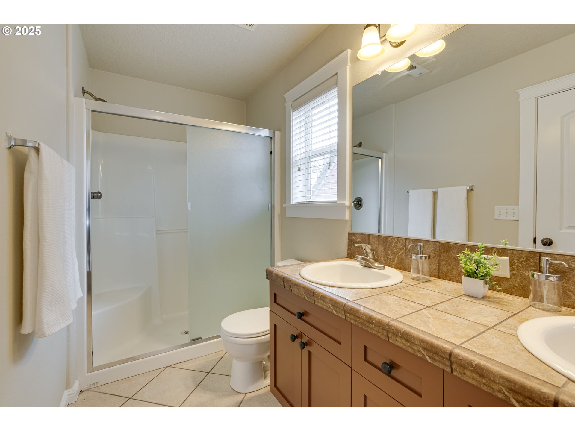 6451 NE GARFIELD AVE